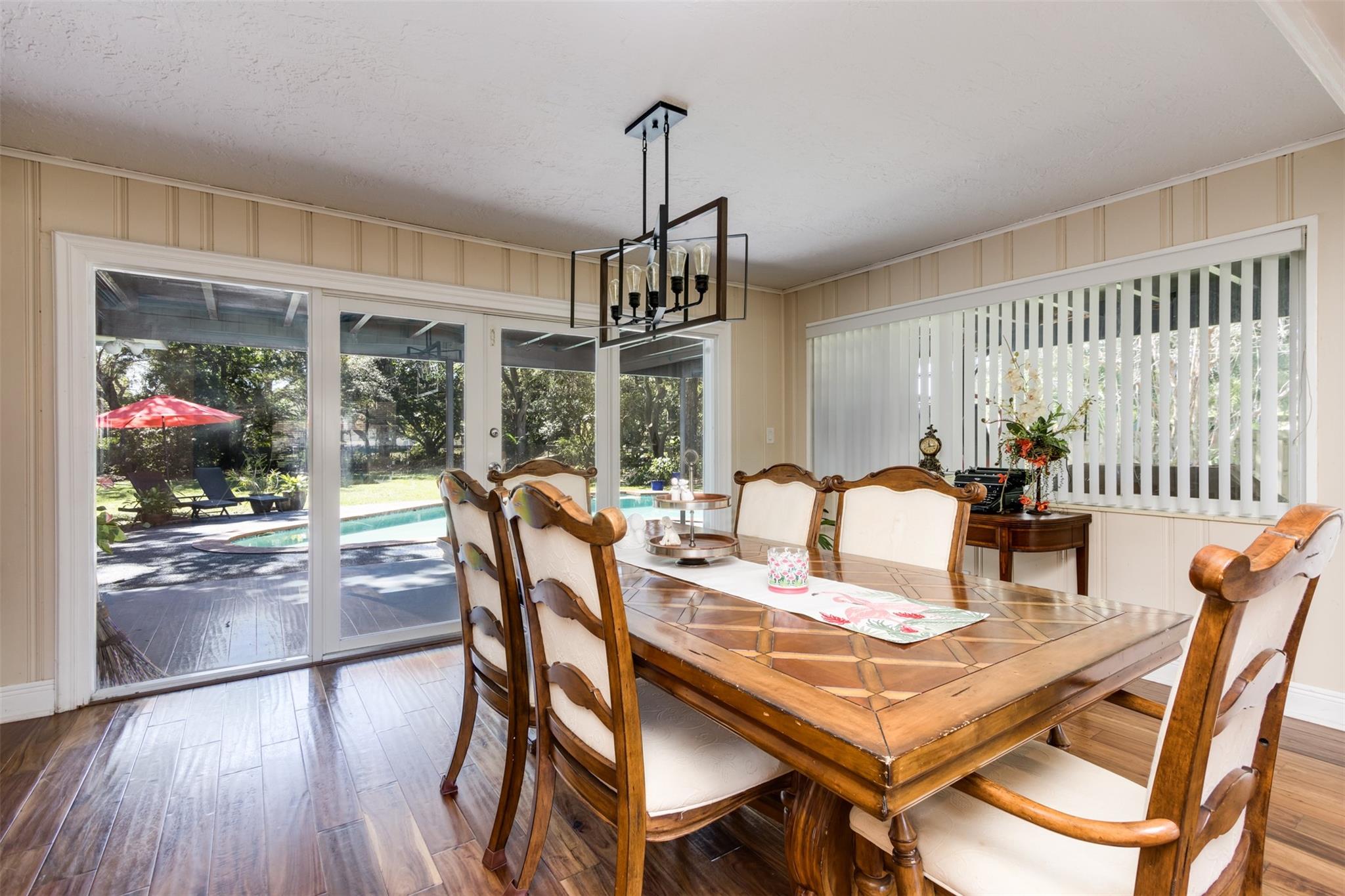 Country Club Estates - Residential