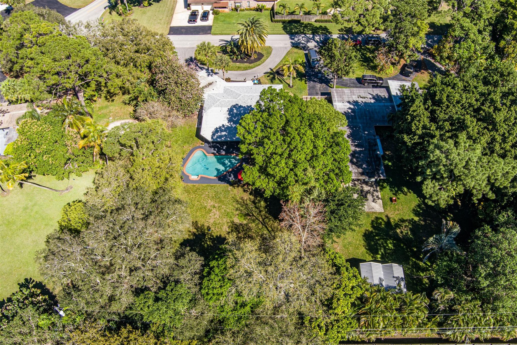 Country Club Estates - Residential