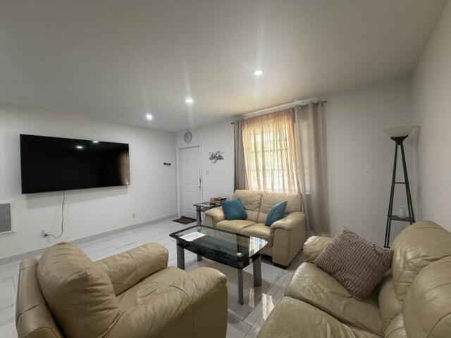 ROYAL PALM VISTA - Residential