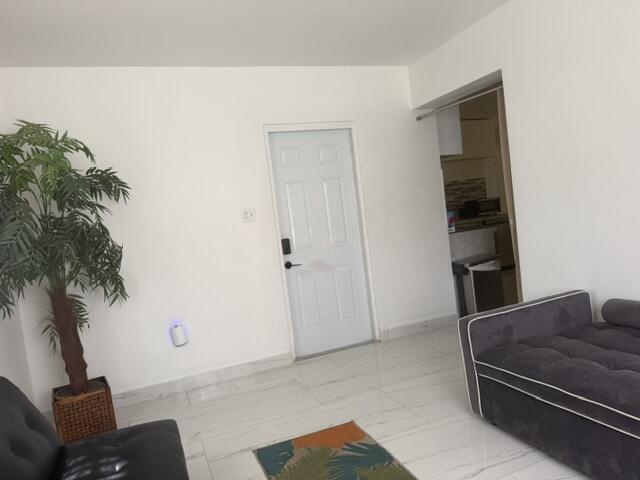 ROYAL PALM VISTA - Residential