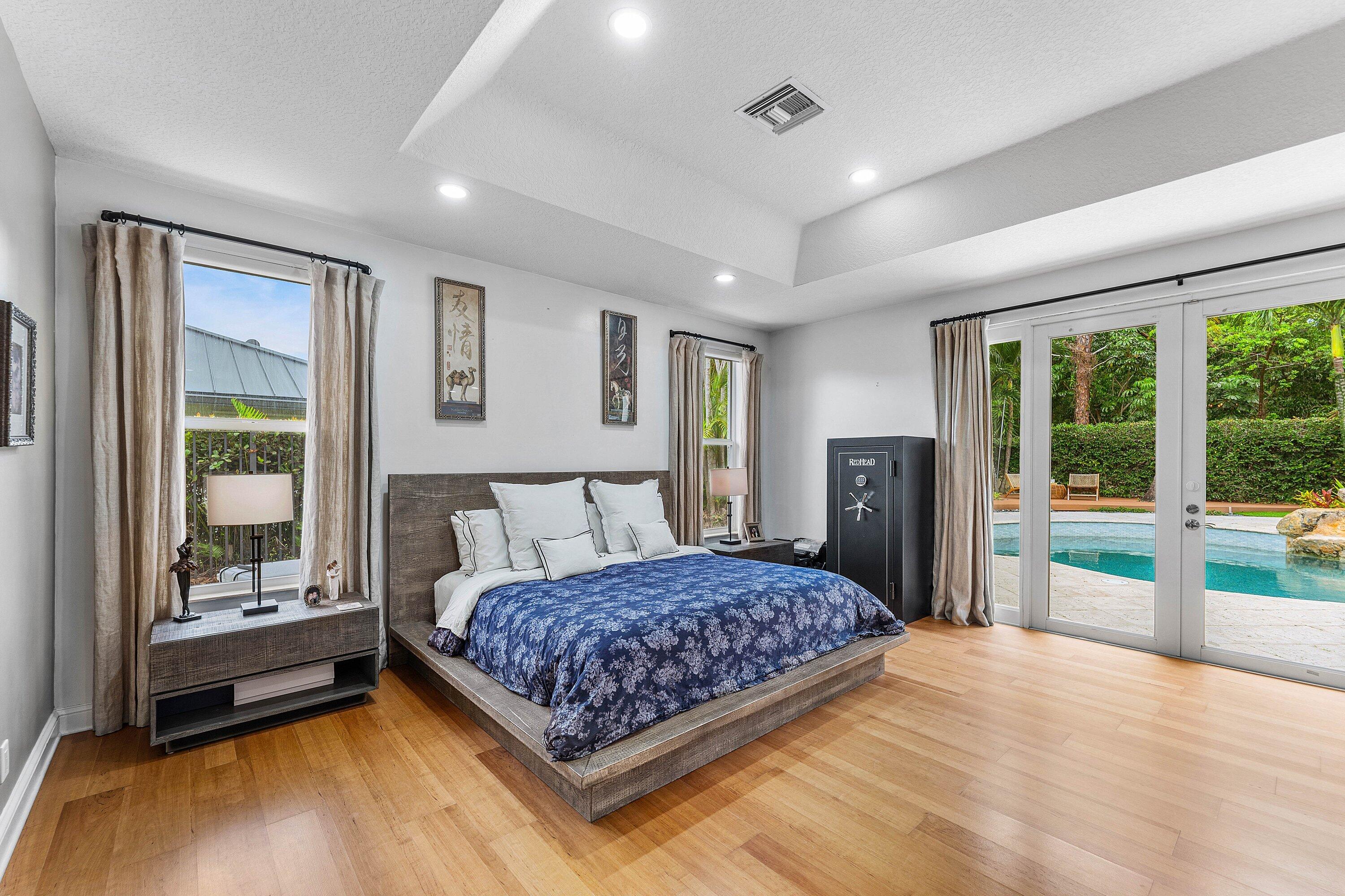 HILLSBORO PARK - Residential