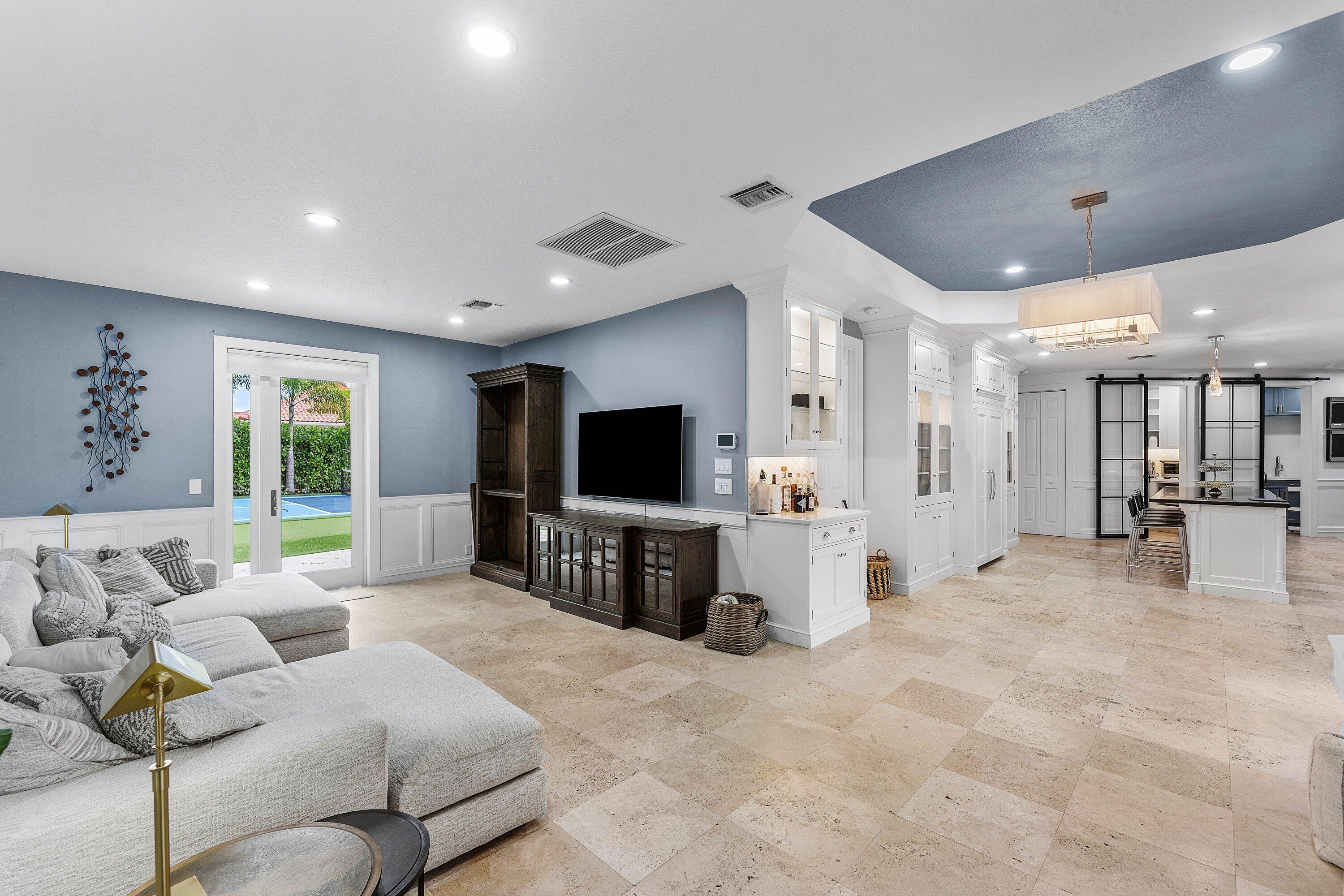 HILLSBORO PARK - Residential