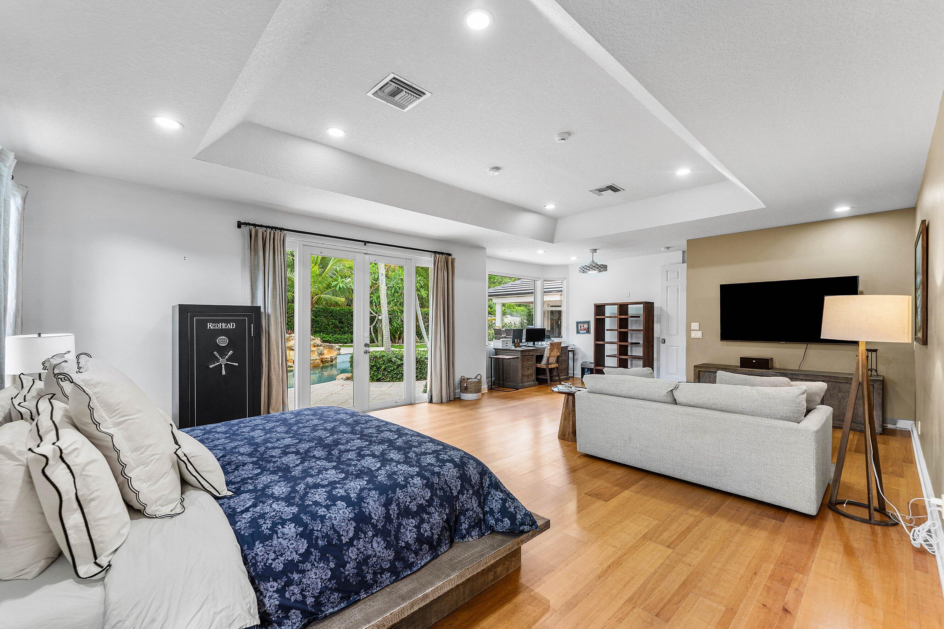 HILLSBORO PARK - Residential