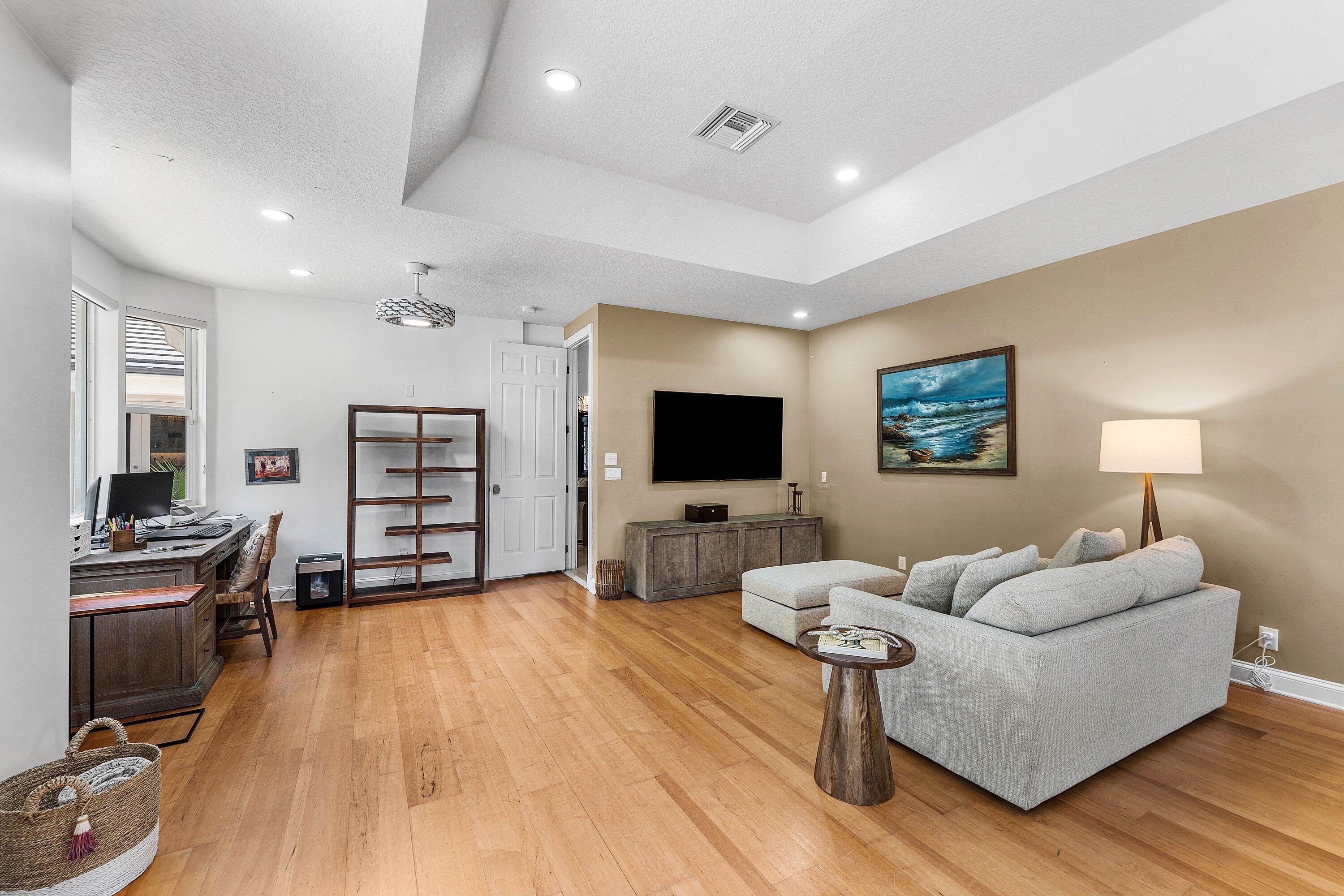 HILLSBORO PARK - Residential