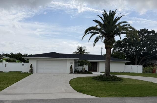 PGA NATIONAL GOLF CLUB ESTATES 1 - Residential