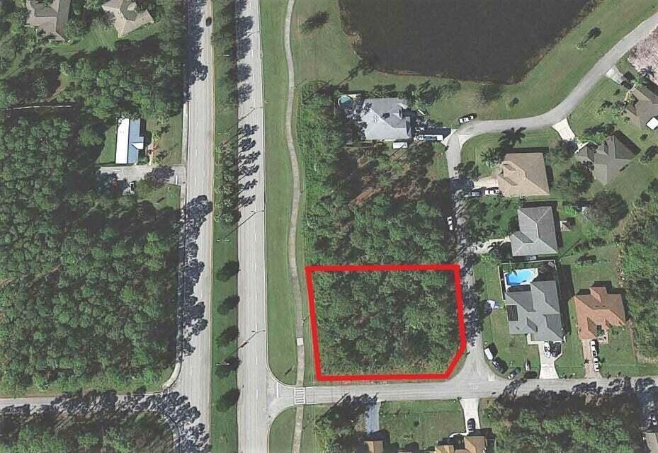 Opportunity on Gatlin Blvd.. Commercial 1/2 acre lot that fronts Gatlin Blvd. Zoning code with city of Port St. Lucie is 1000-VACANT COMMERCIAL. Located across the street from other commercial businesses and restaurants. Types of possible commercial include professional offices, health services, child care and could build up to 3800 sq. foot building/structure on this property.