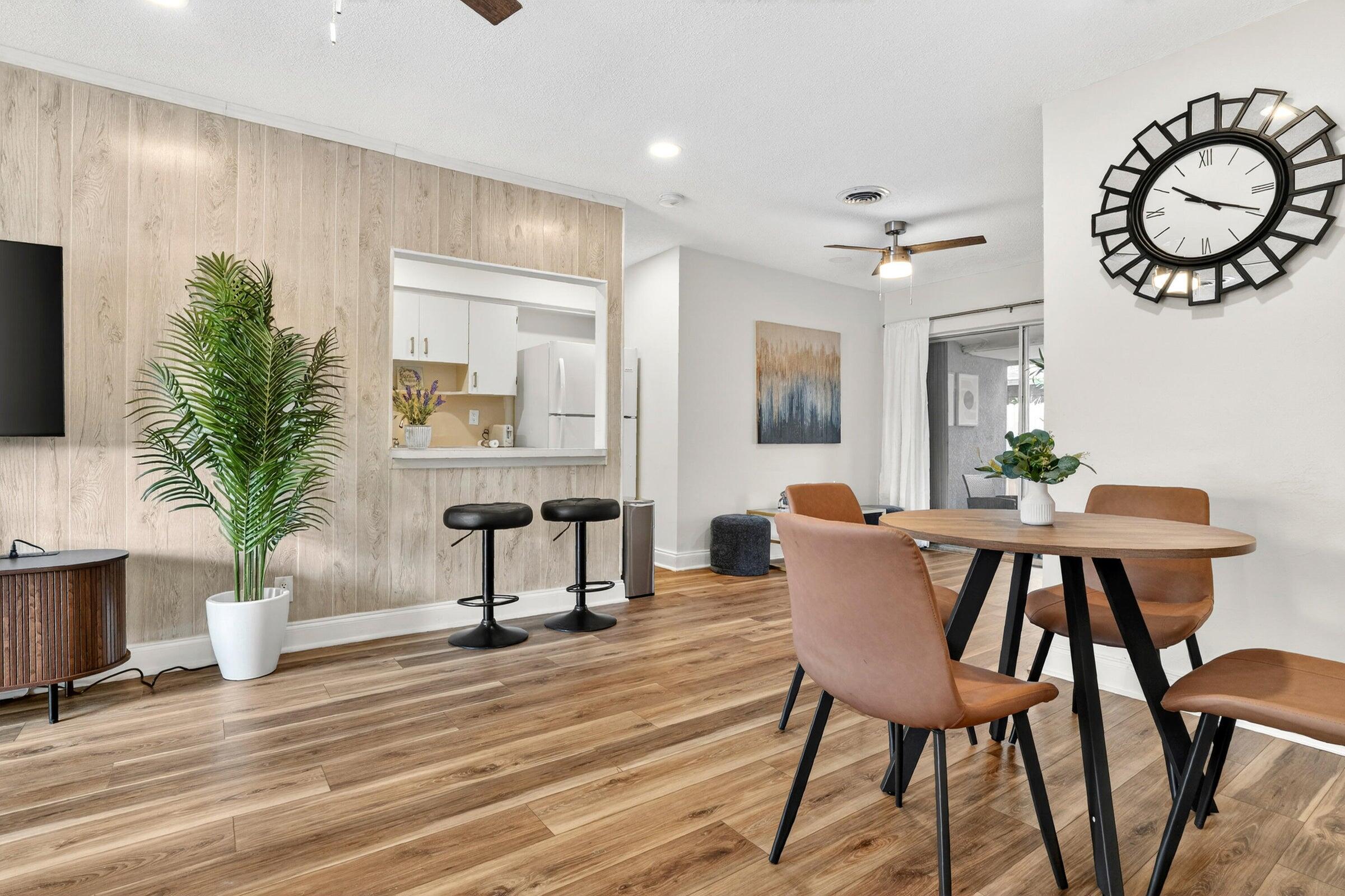 CORAL RIDGE ISLES - Residential Income