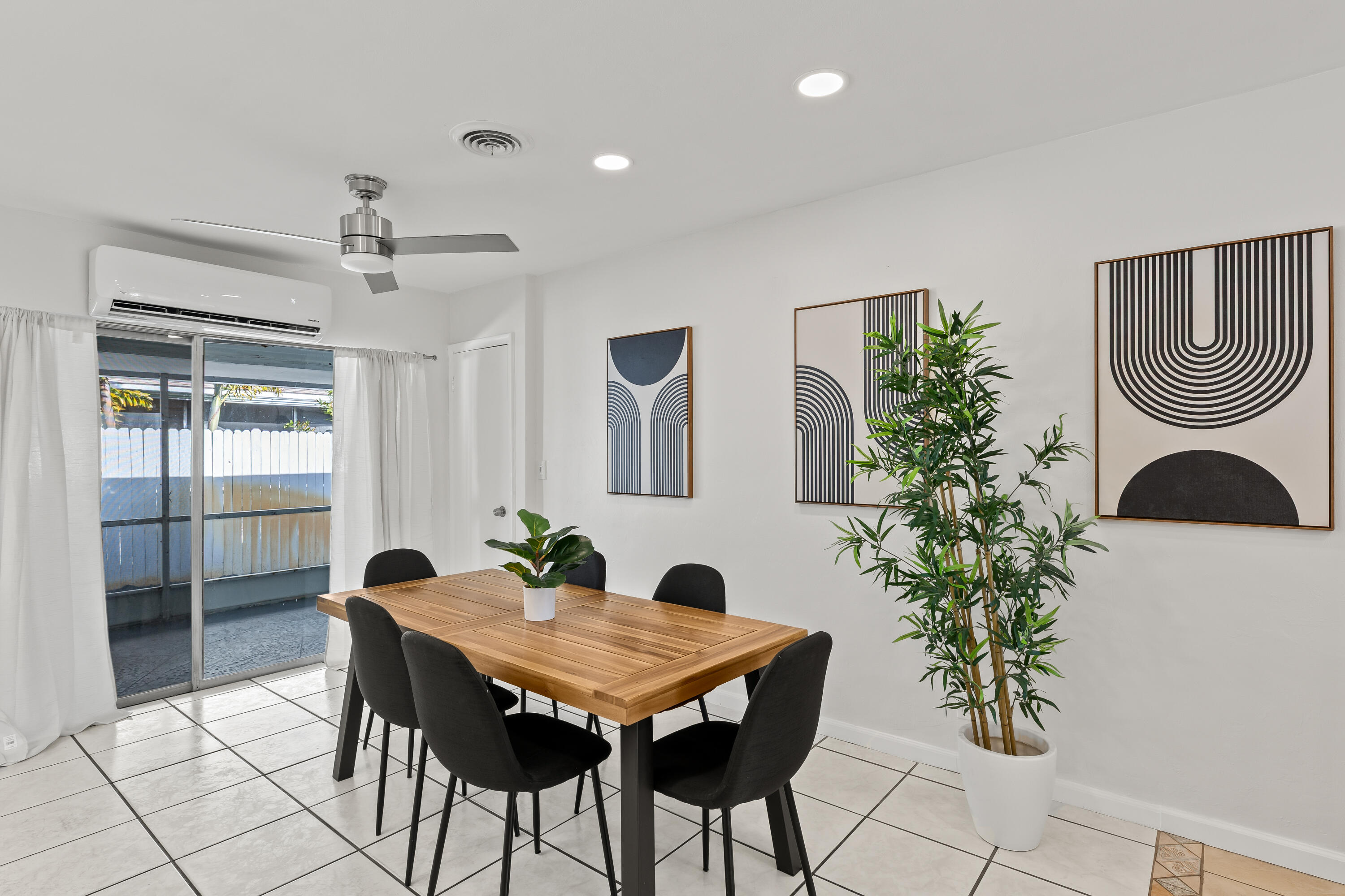 CORAL RIDGE ISLES - Residential Income