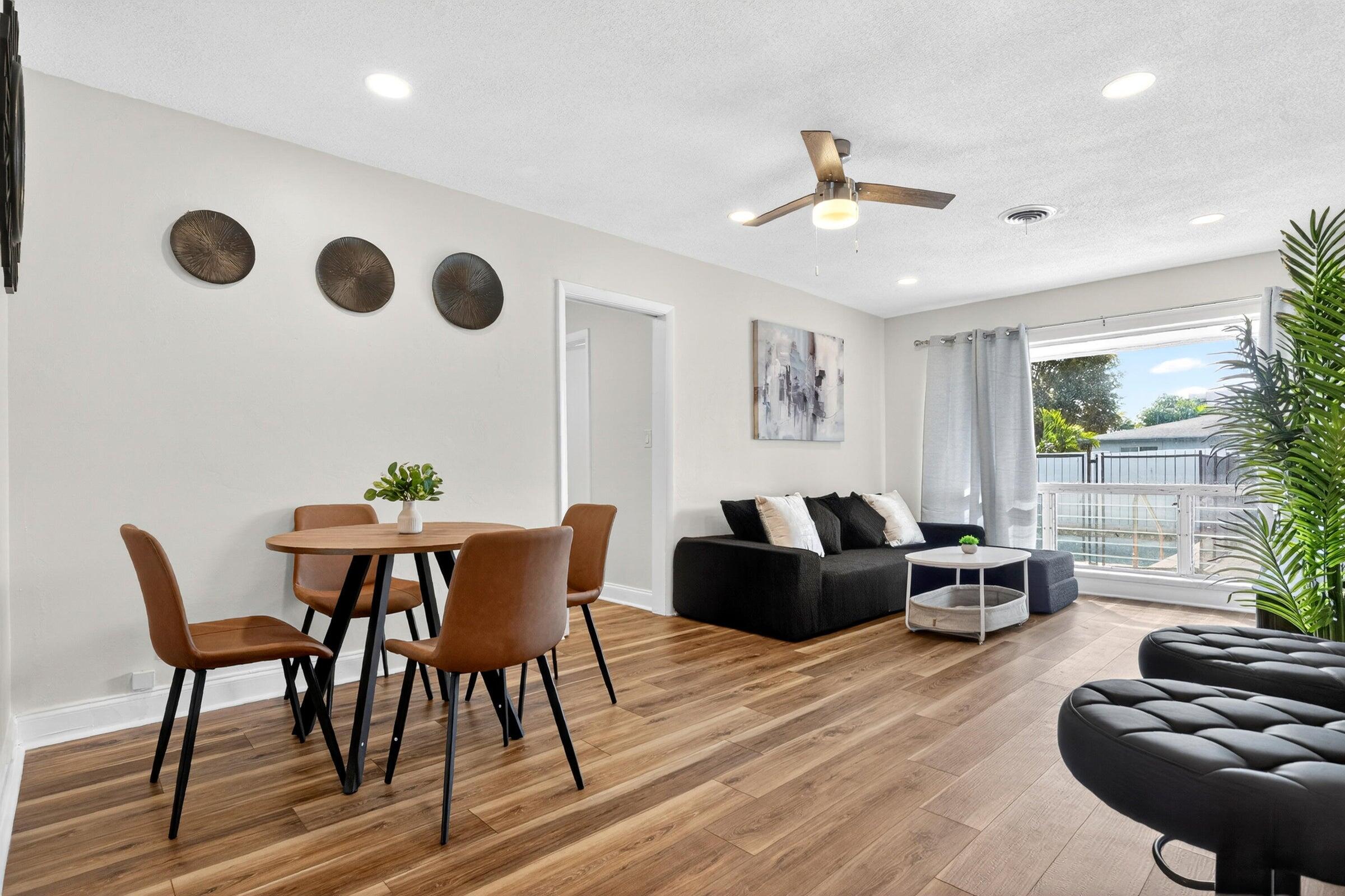 CORAL RIDGE ISLES - Residential Income