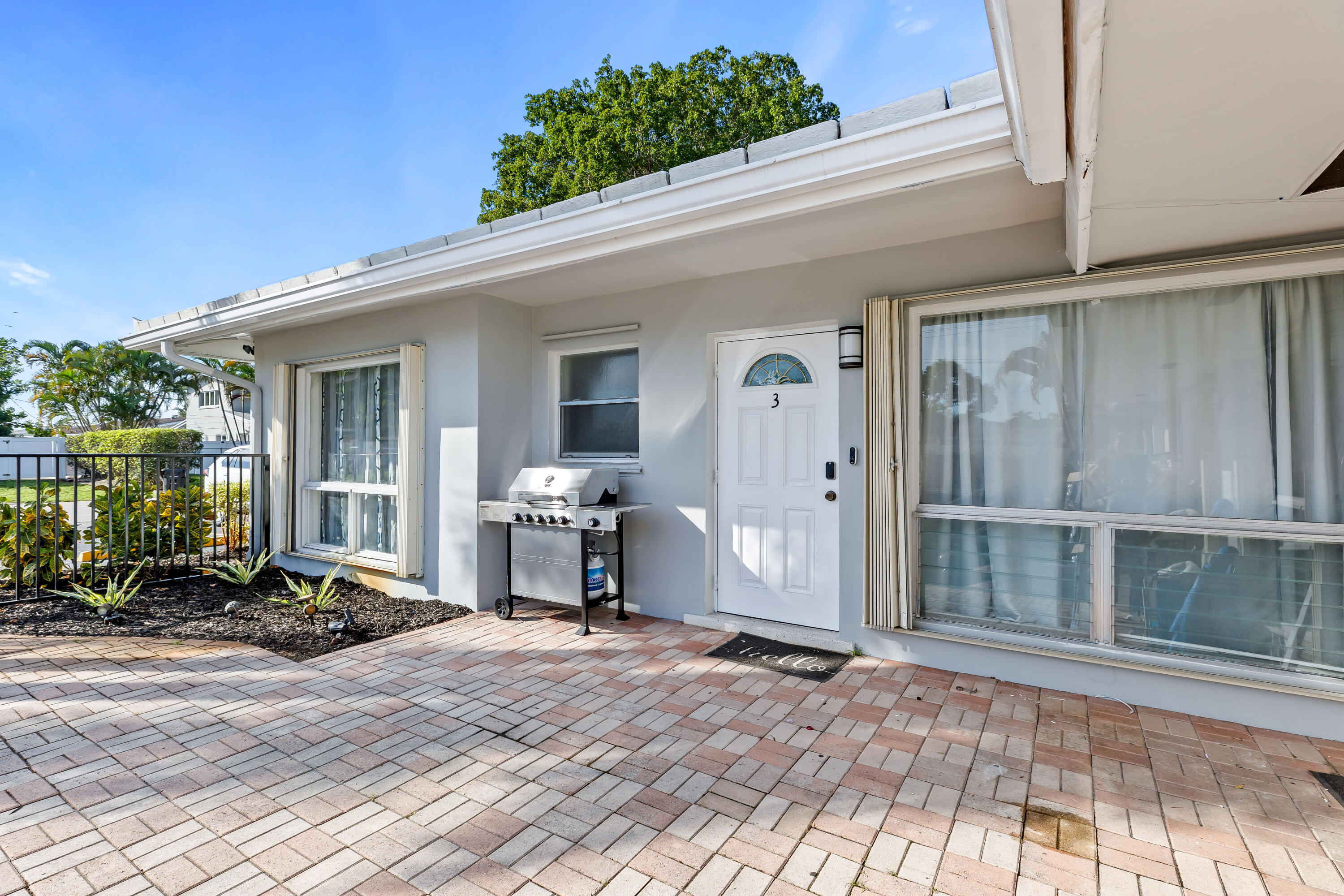 CORAL RIDGE ISLES - Residential Income