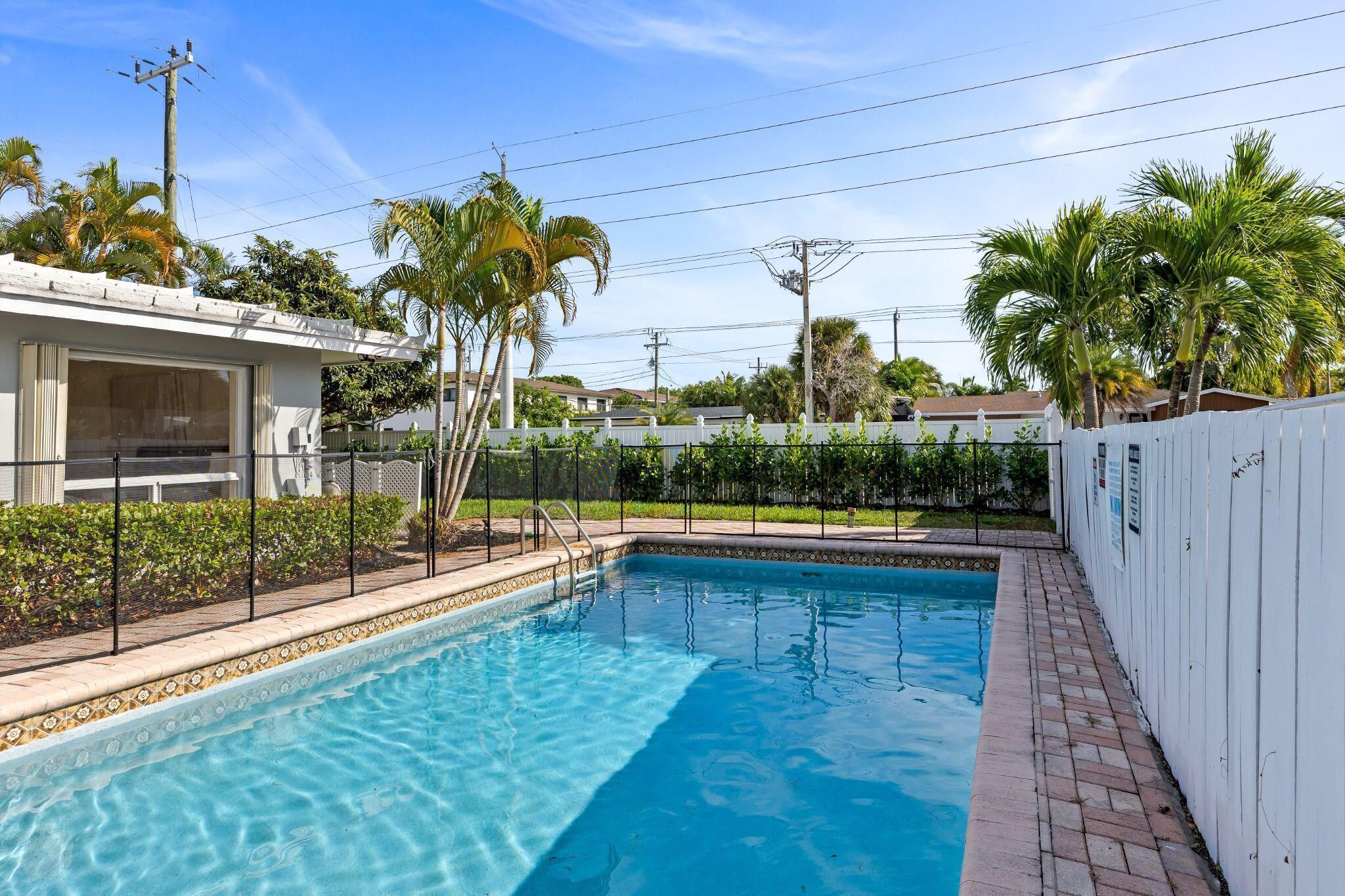CORAL RIDGE ISLES - Residential Income