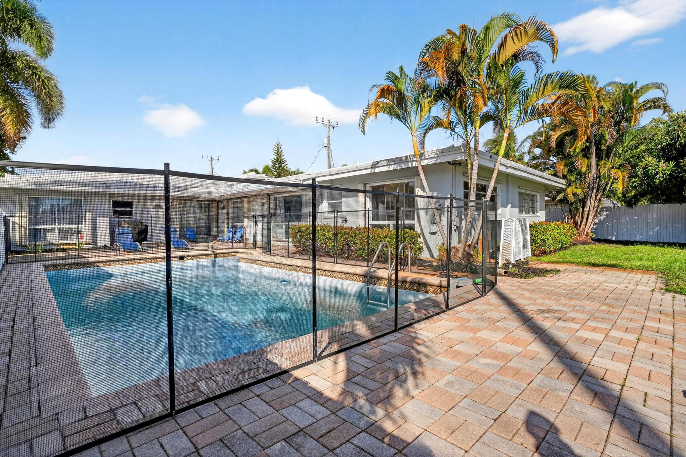 CORAL RIDGE ISLES - Residential Income