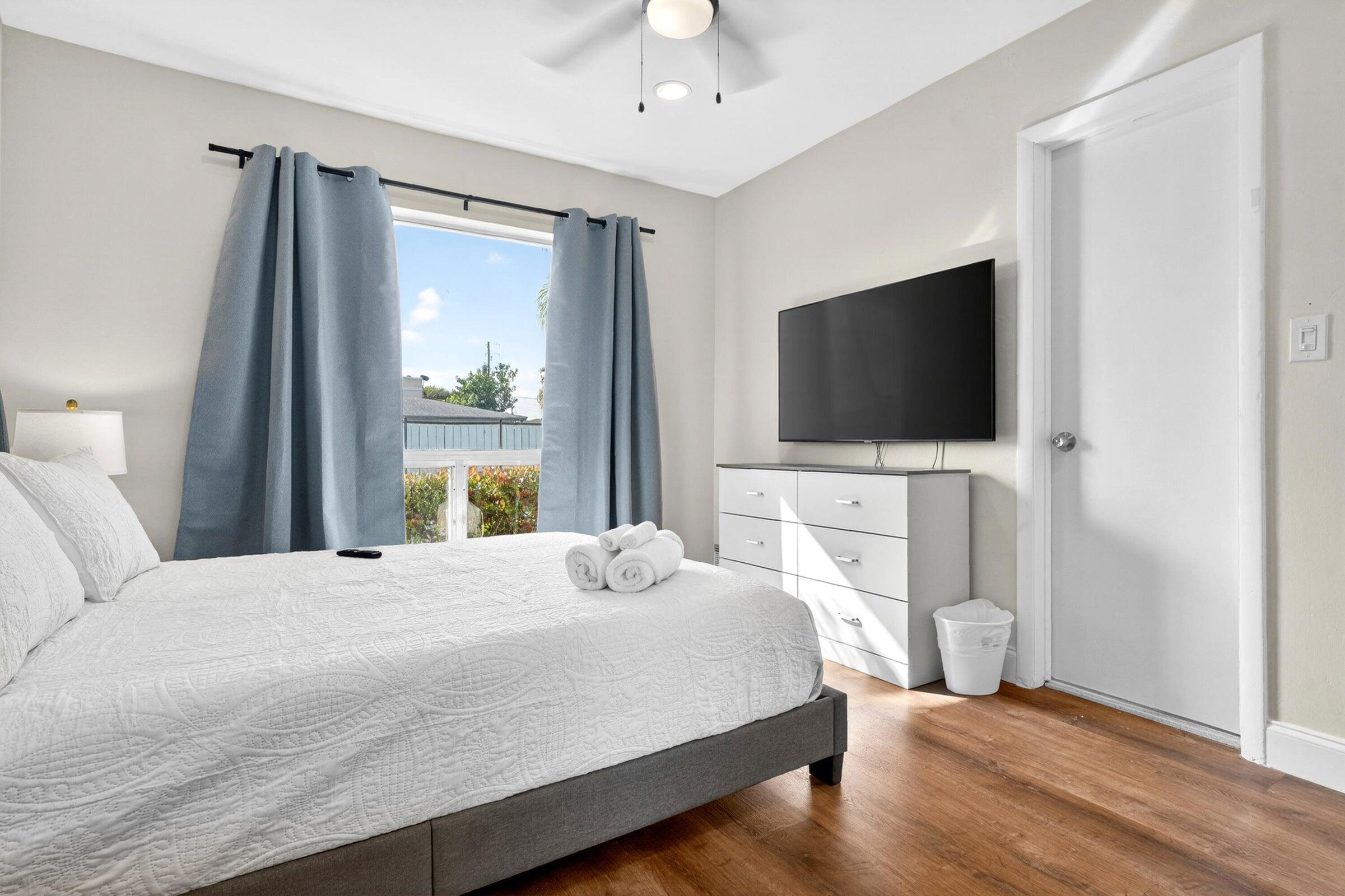 CORAL RIDGE ISLES - Residential Income