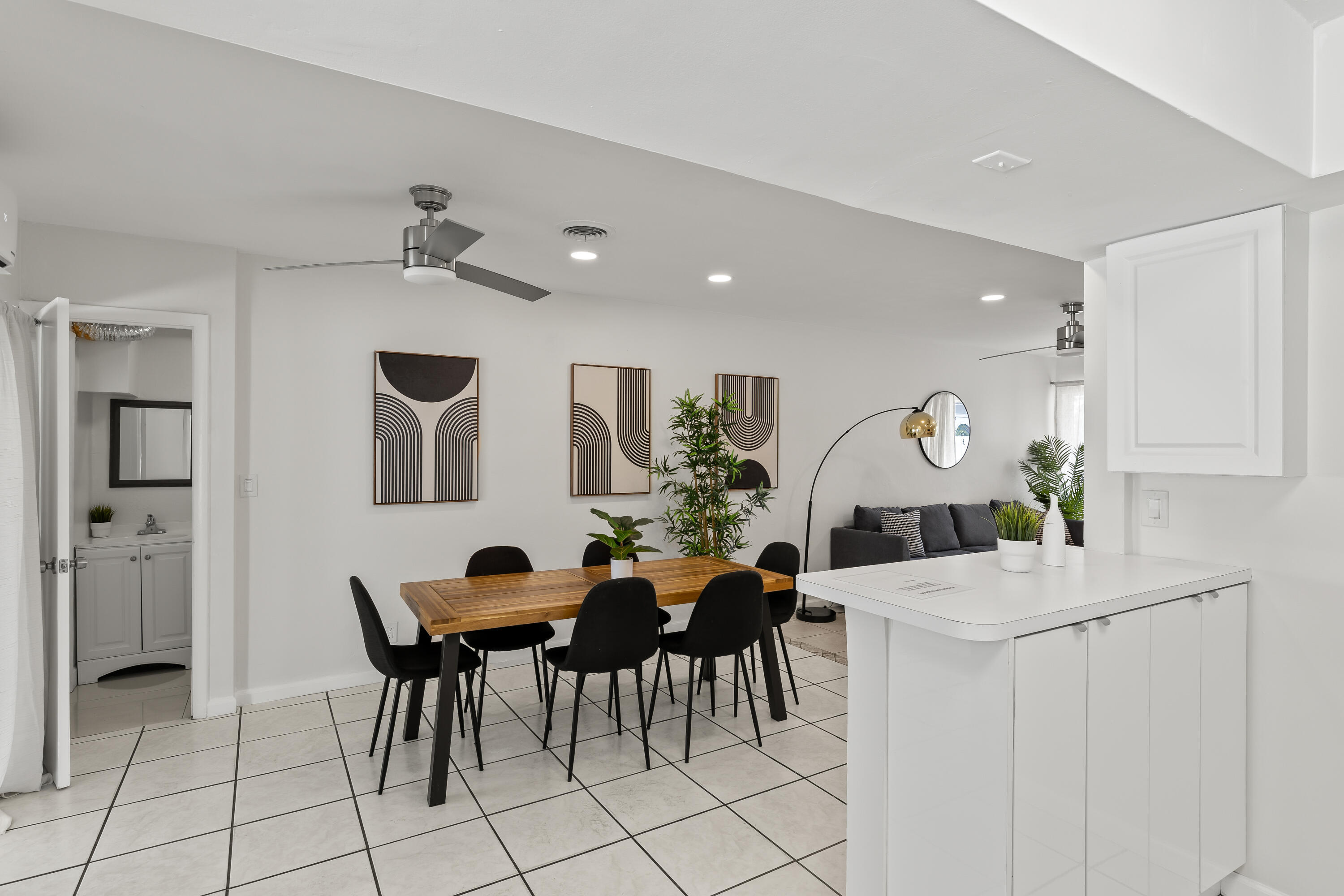 CORAL RIDGE ISLES - Residential Income