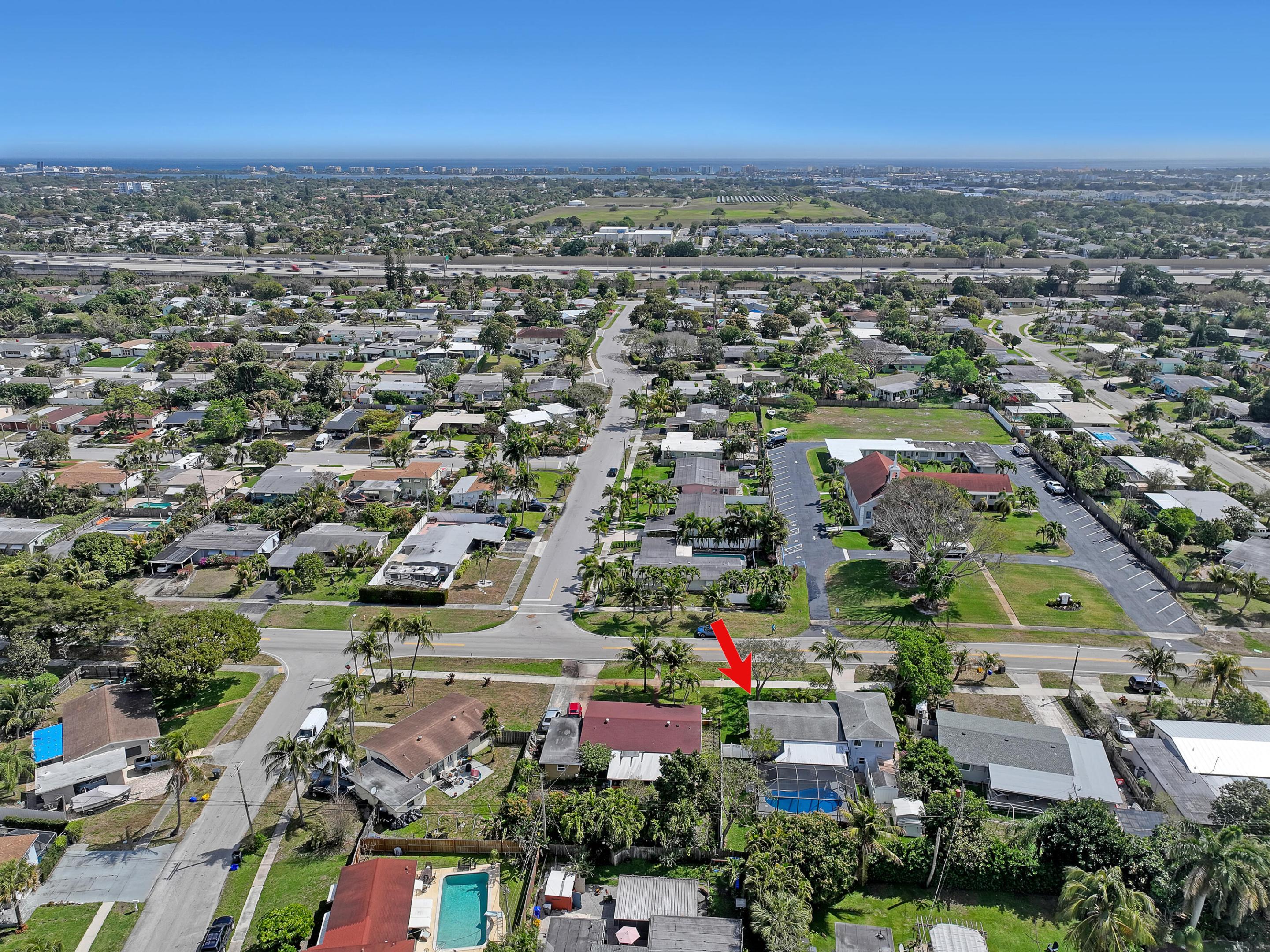LAKE OSBORNE ESTATES 4 - Residential