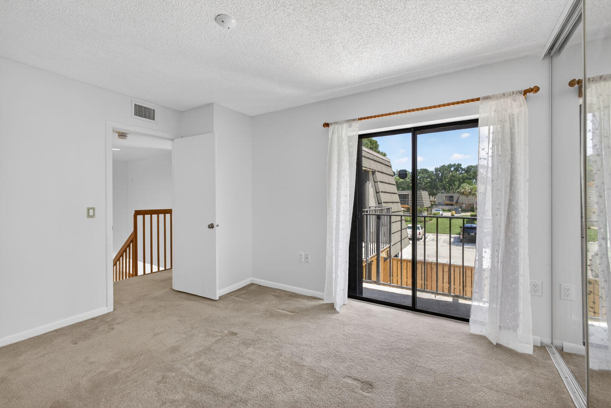 VILLAGE OF SANDALWOOD LAKES 3 - Residential