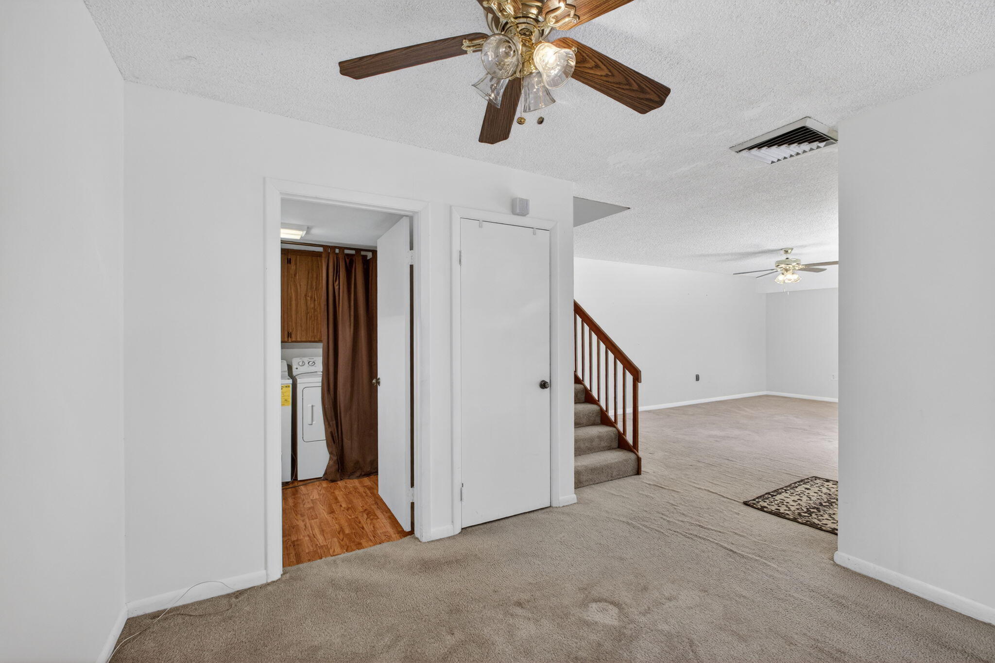 VILLAGE OF SANDALWOOD LAKES 3 - Residential