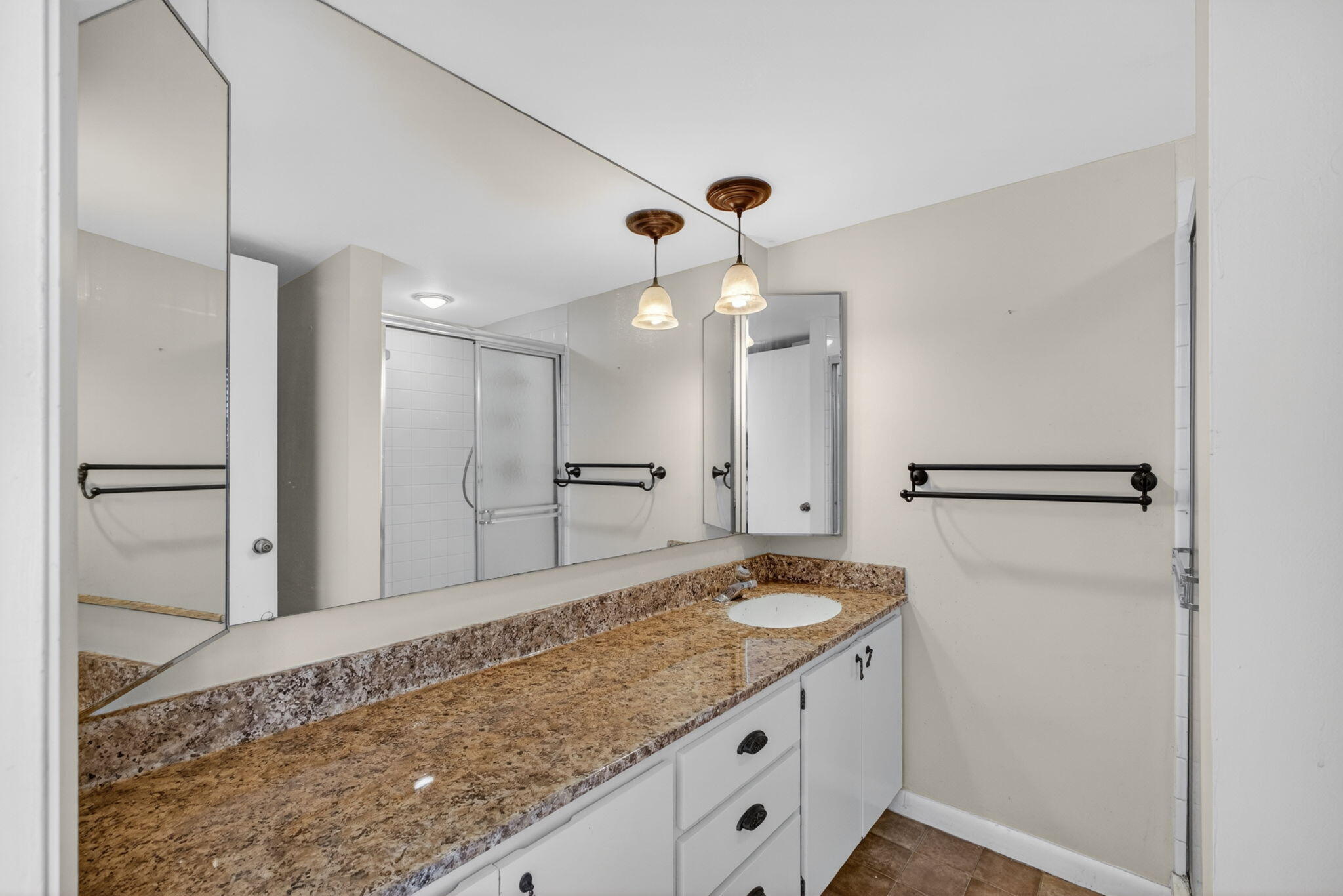 VILLAGE OF SANDALWOOD LAKES 3 - Residential