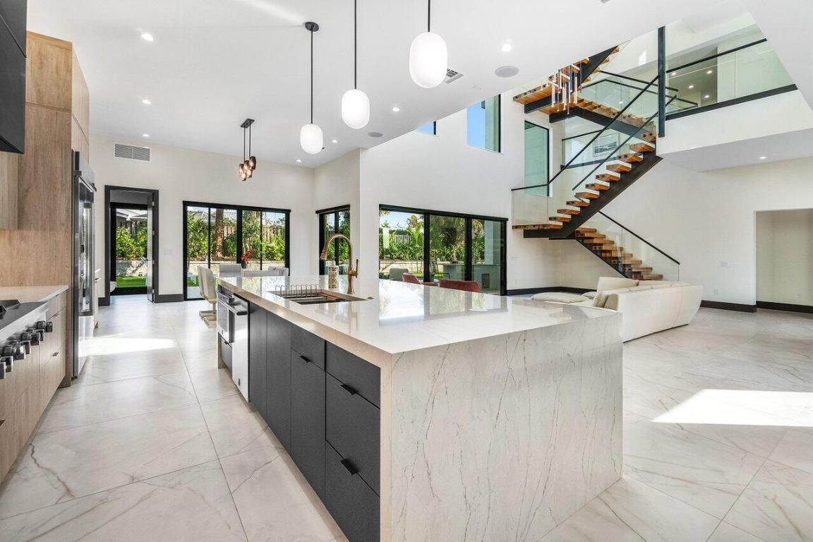 SEA VIEW RIDGE - Residential