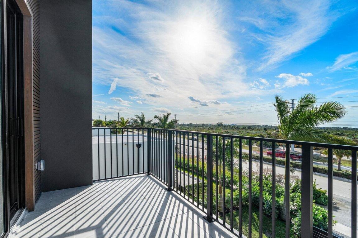 SEA VIEW RIDGE - Residential