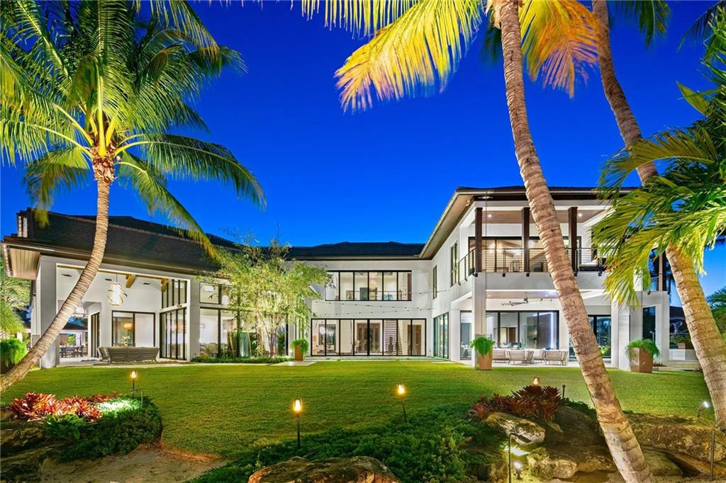 BAY COLONY - Residential