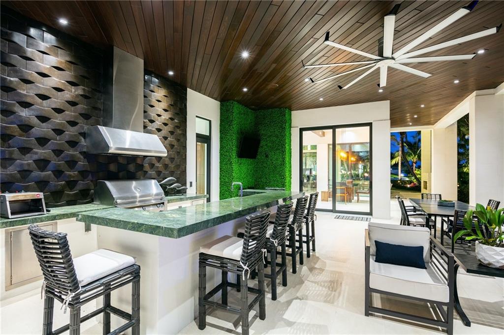 BAY COLONY - Residential