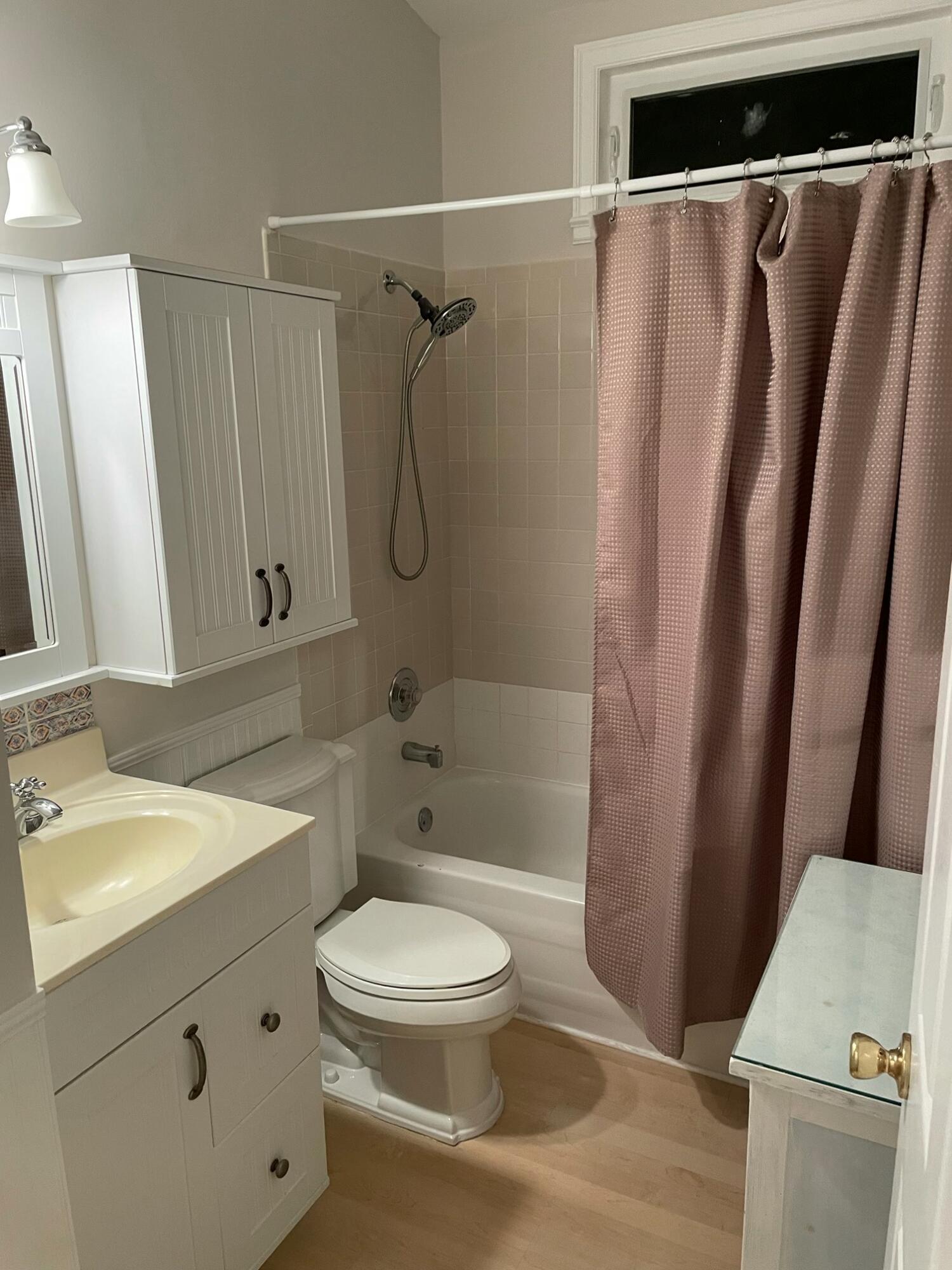 MAPLECREST - Residential Lease