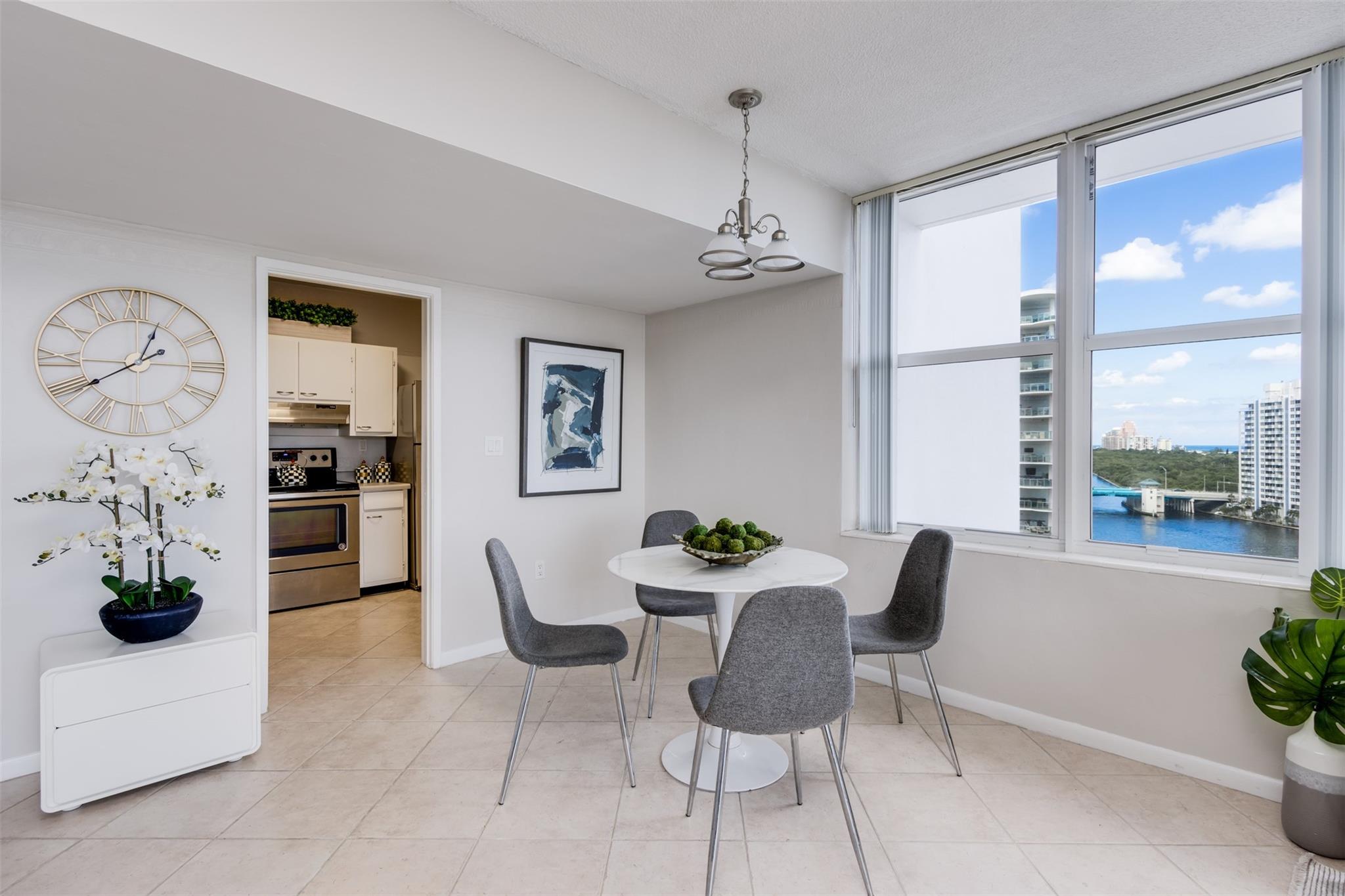 Sunrise Tower - Residential