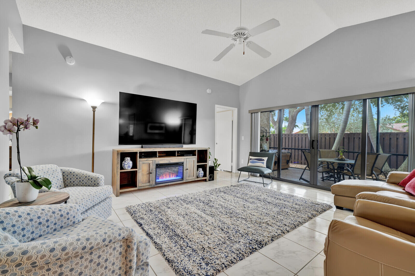 RAINBERRY LAKE PH IV-B - Residential