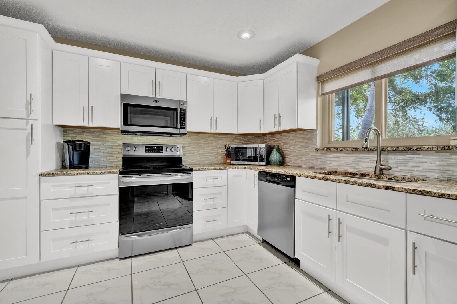 RAINBERRY LAKE PH IV-B - Residential