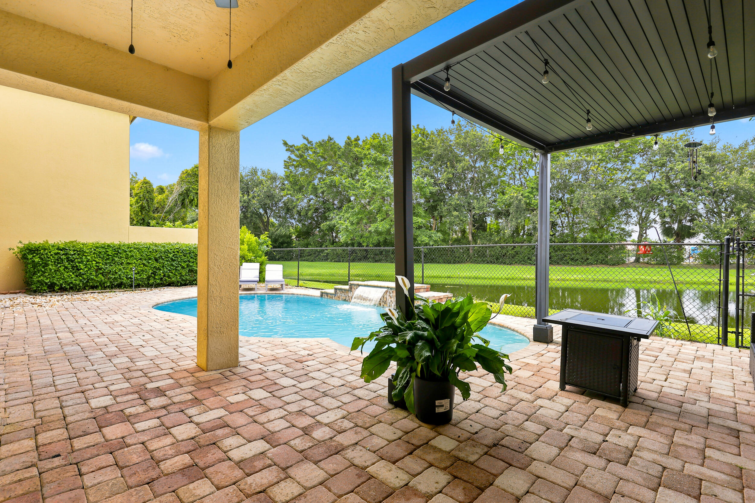 BENT CREEK - Residential