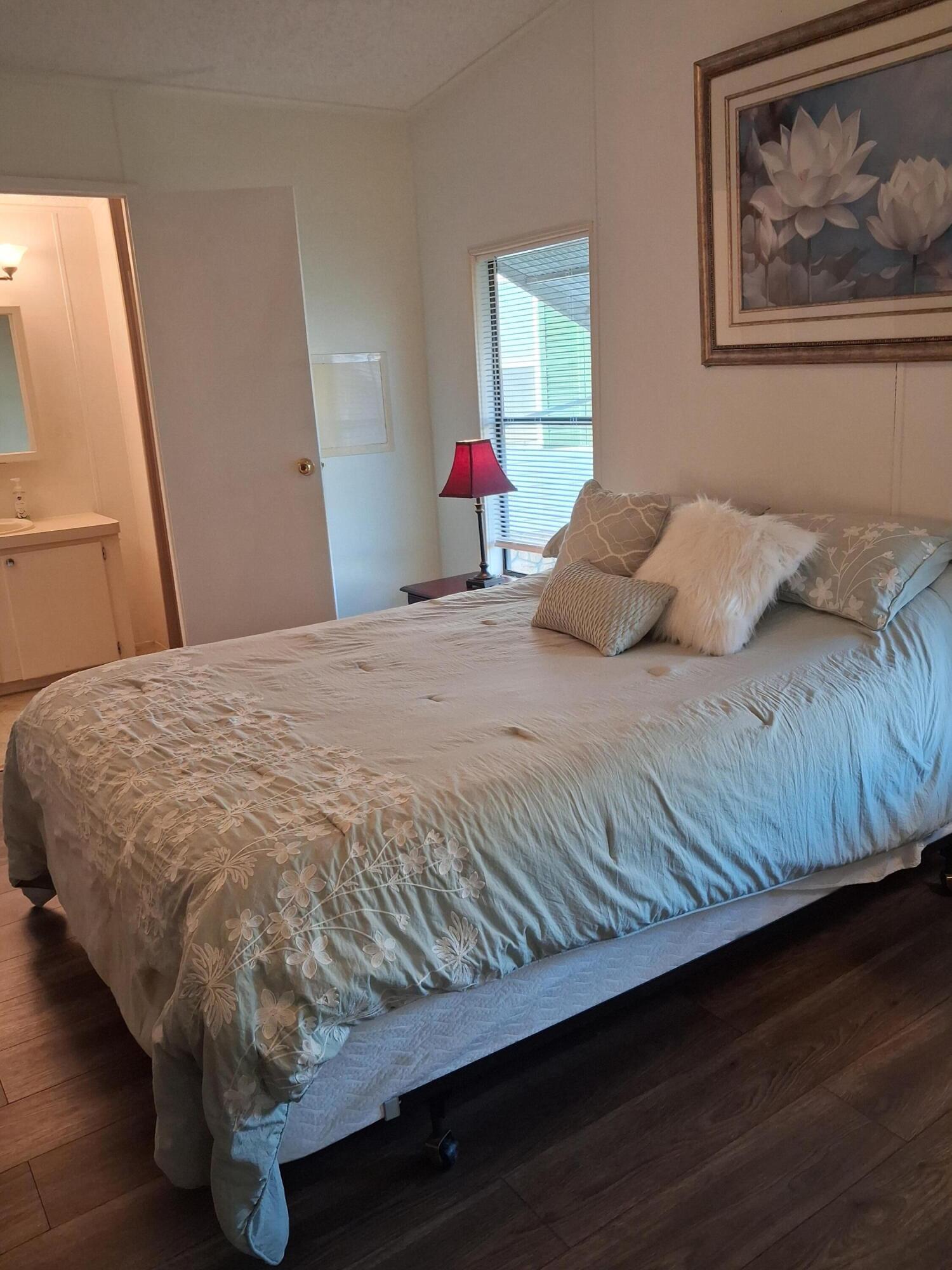 SEMINOLE COVE CONDOMINIUM - Residential