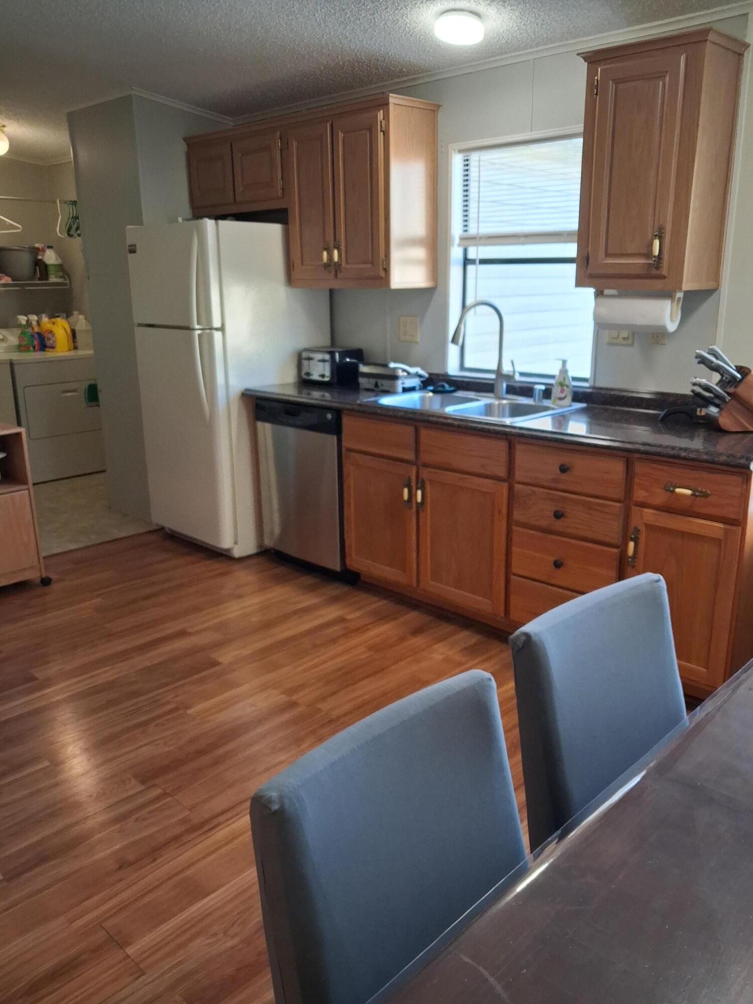 SEMINOLE COVE CONDOMINIUM - Residential