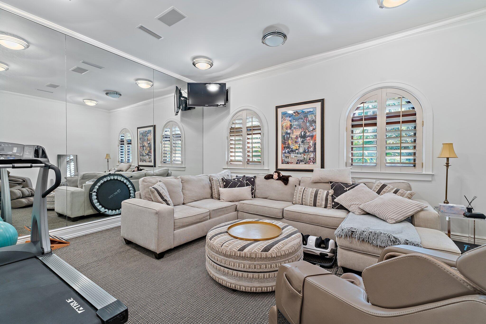 BEARS CLUB - Residential