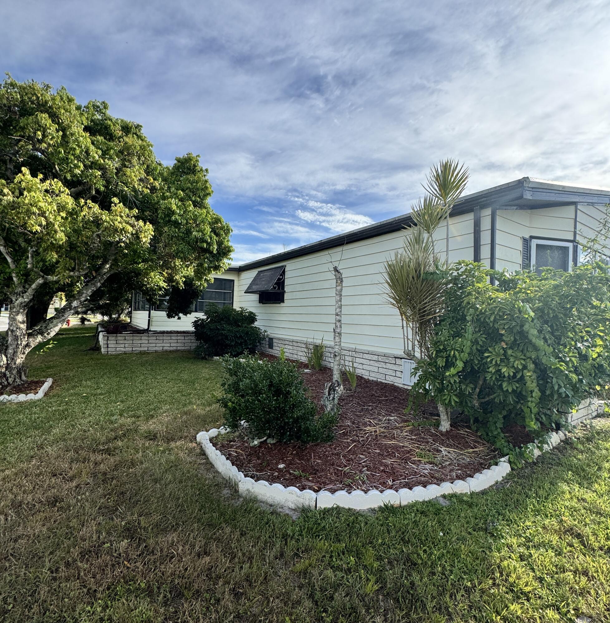 Spanish Lakes Country Club Village - Residential