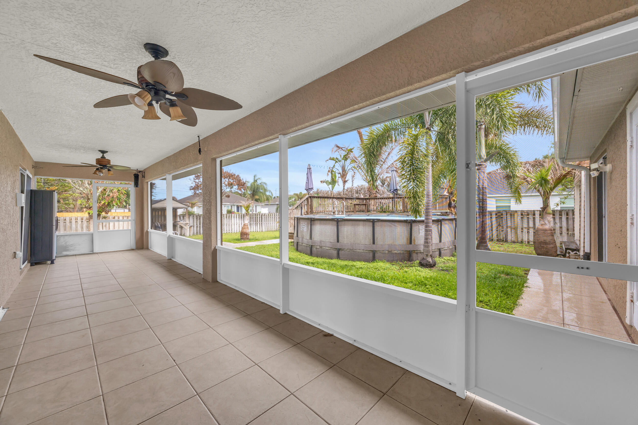 PORT ST LUCIE SECTION 33 - Residential