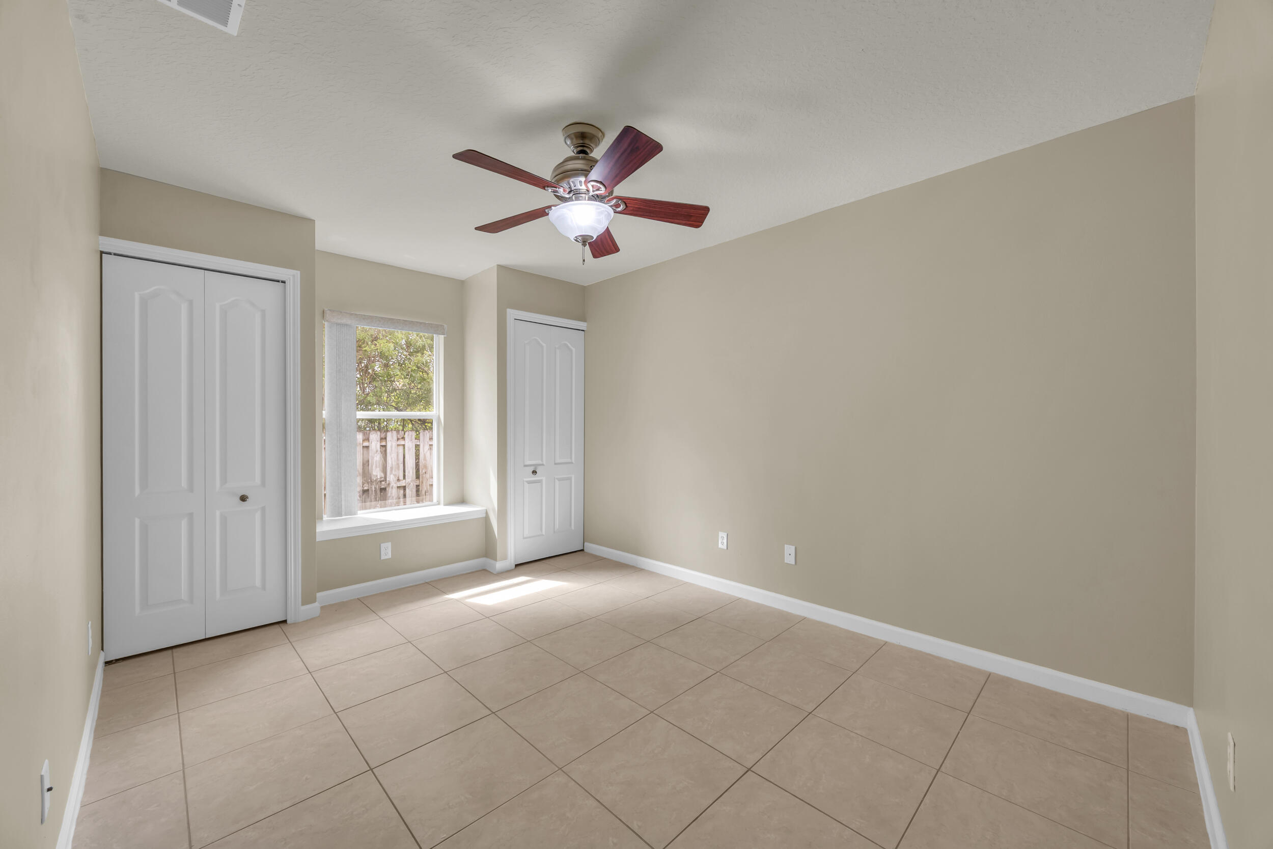 PORT ST LUCIE SECTION 33 - Residential