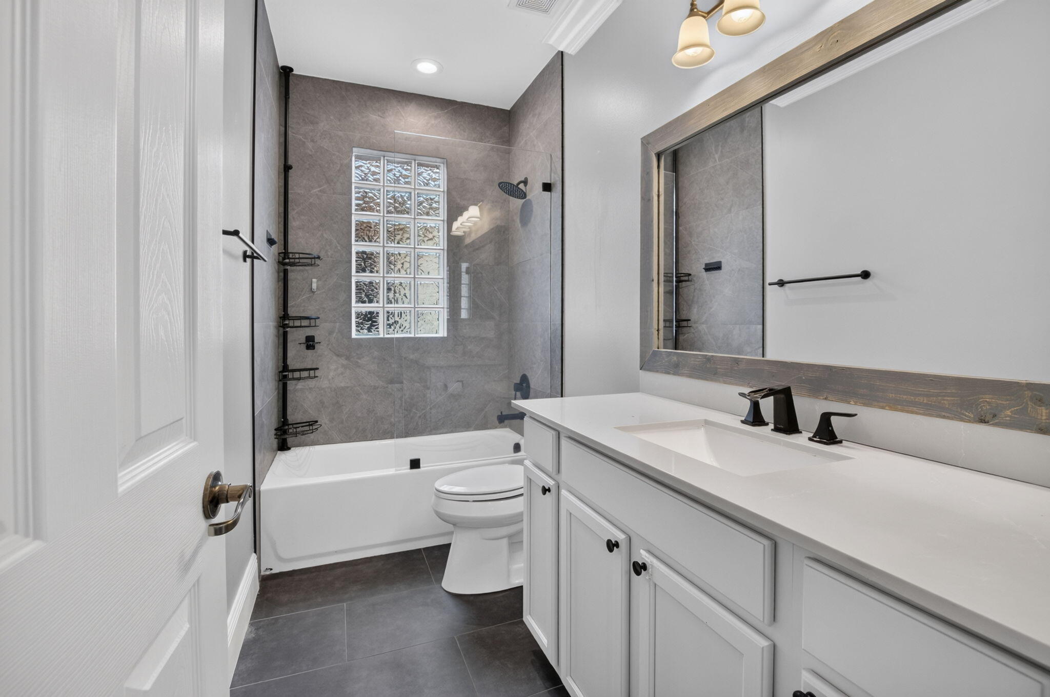 KNOLLWOOD PUD - Residential Lease