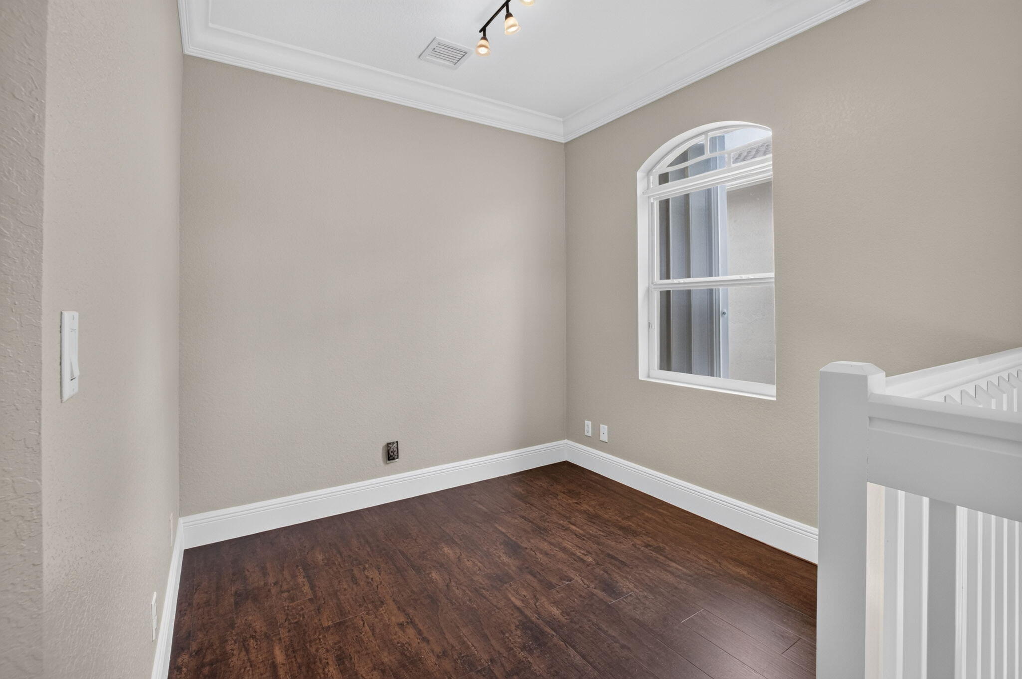 KNOLLWOOD PUD - Residential Lease