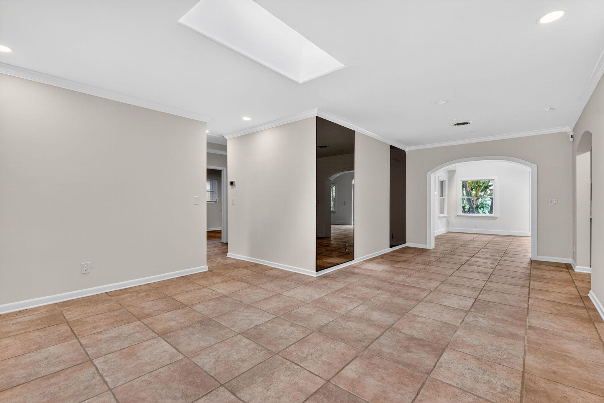 SOLOWILLS SUBDIVISION - Residential Lease