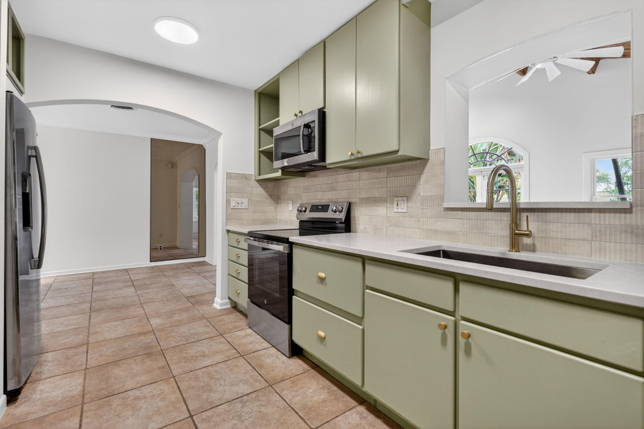 SOLOWILLS SUBDIVISION - Residential Lease