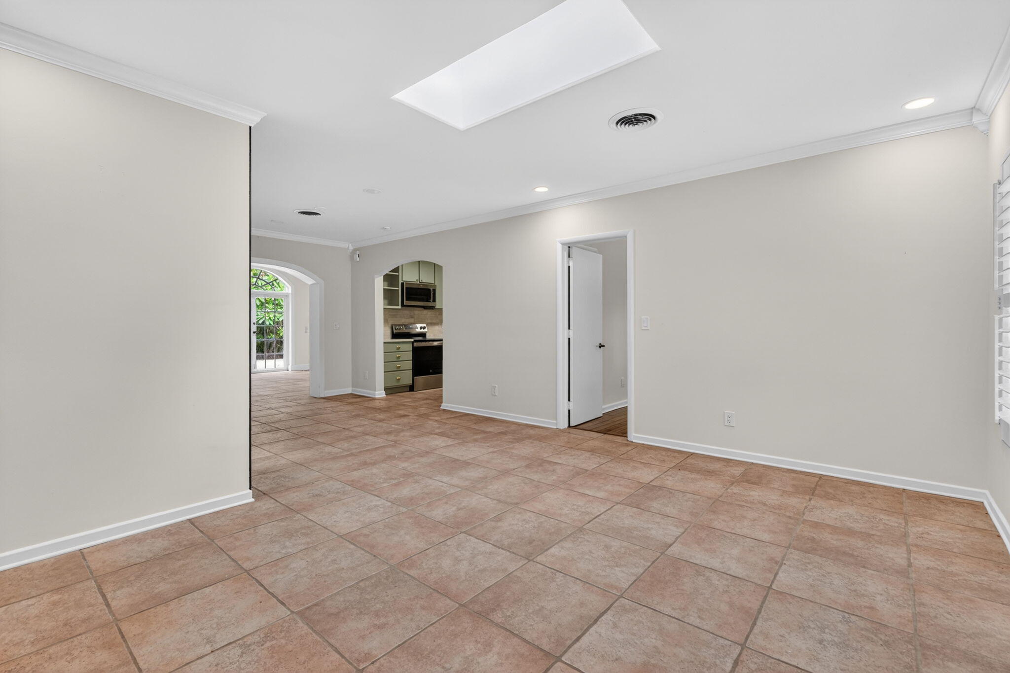 SOLOWILLS SUBDIVISION - Residential Lease