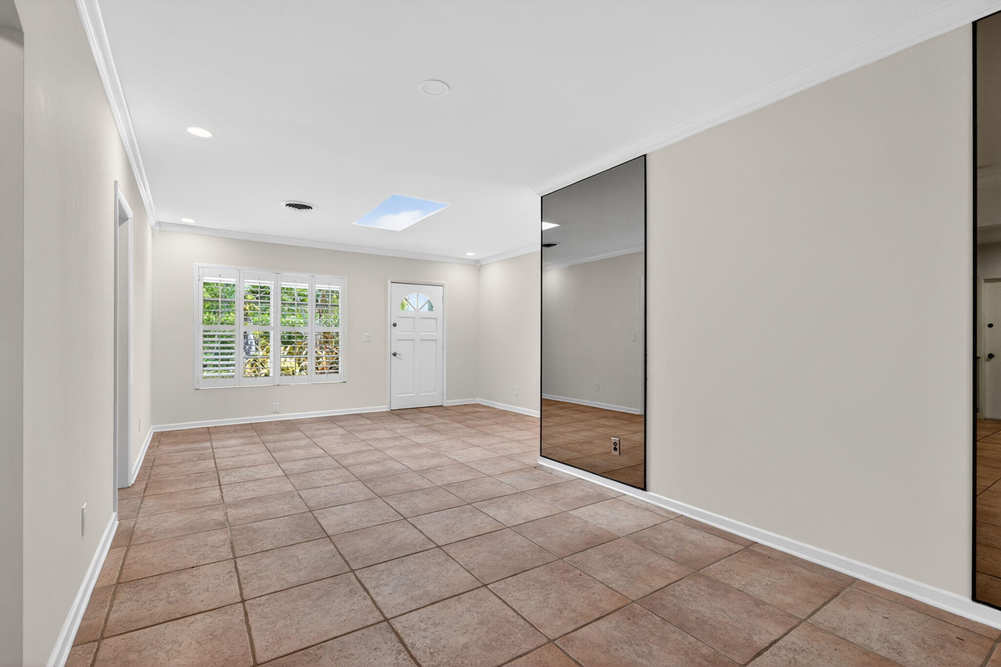SOLOWILLS SUBDIVISION - Residential Lease