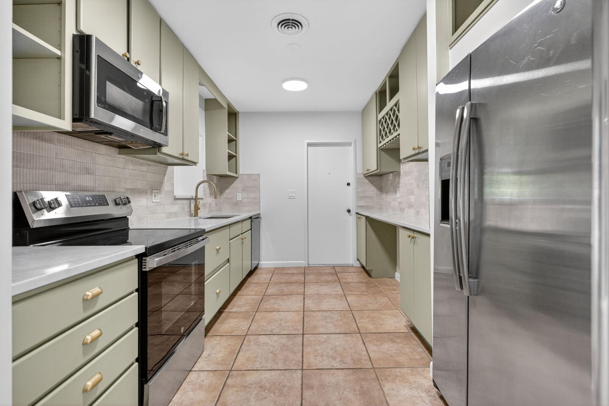 SOLOWILLS SUBDIVISION - Residential Lease
