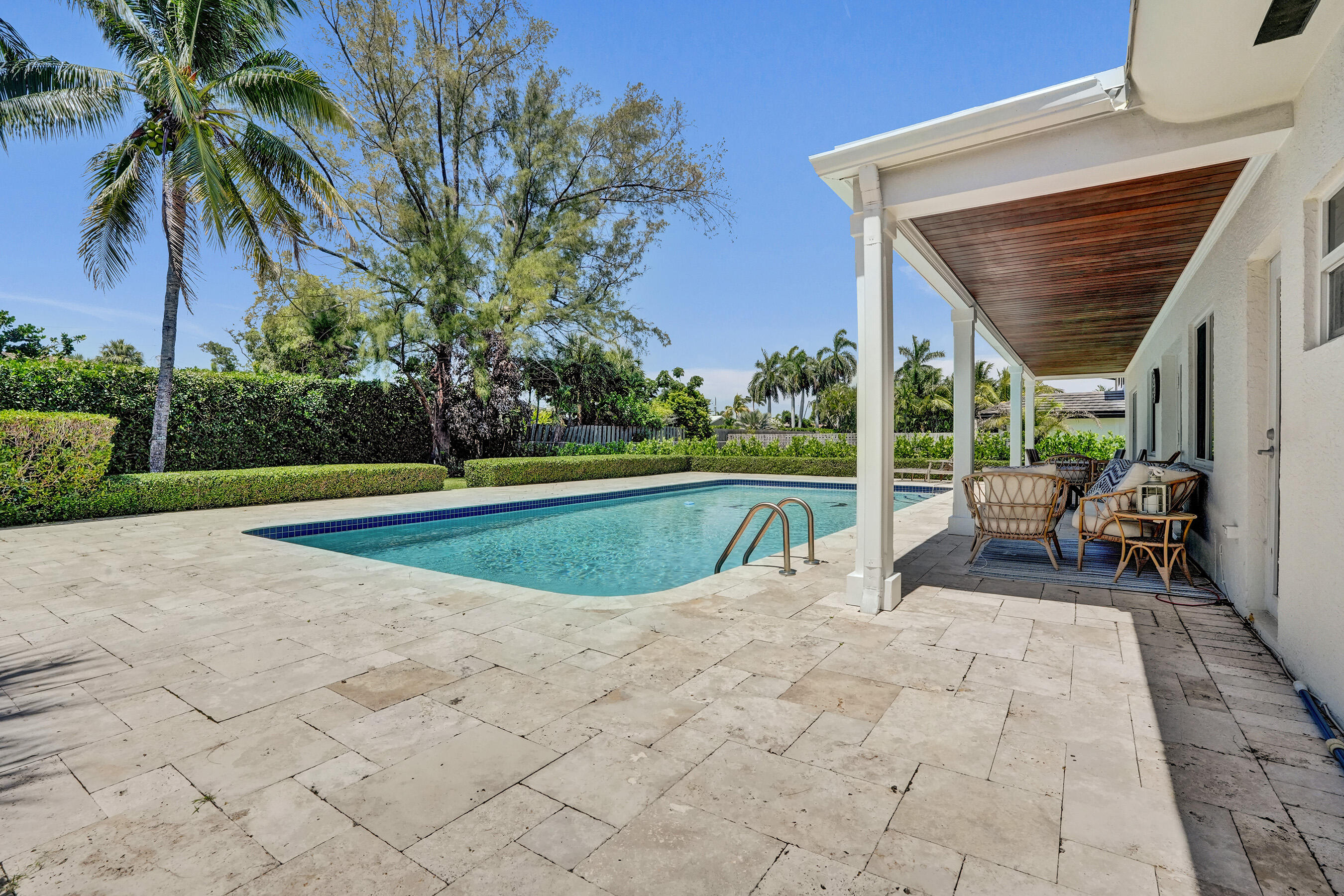 LAUDERDALE SURF & YACHT ESTATES - Residential Lease