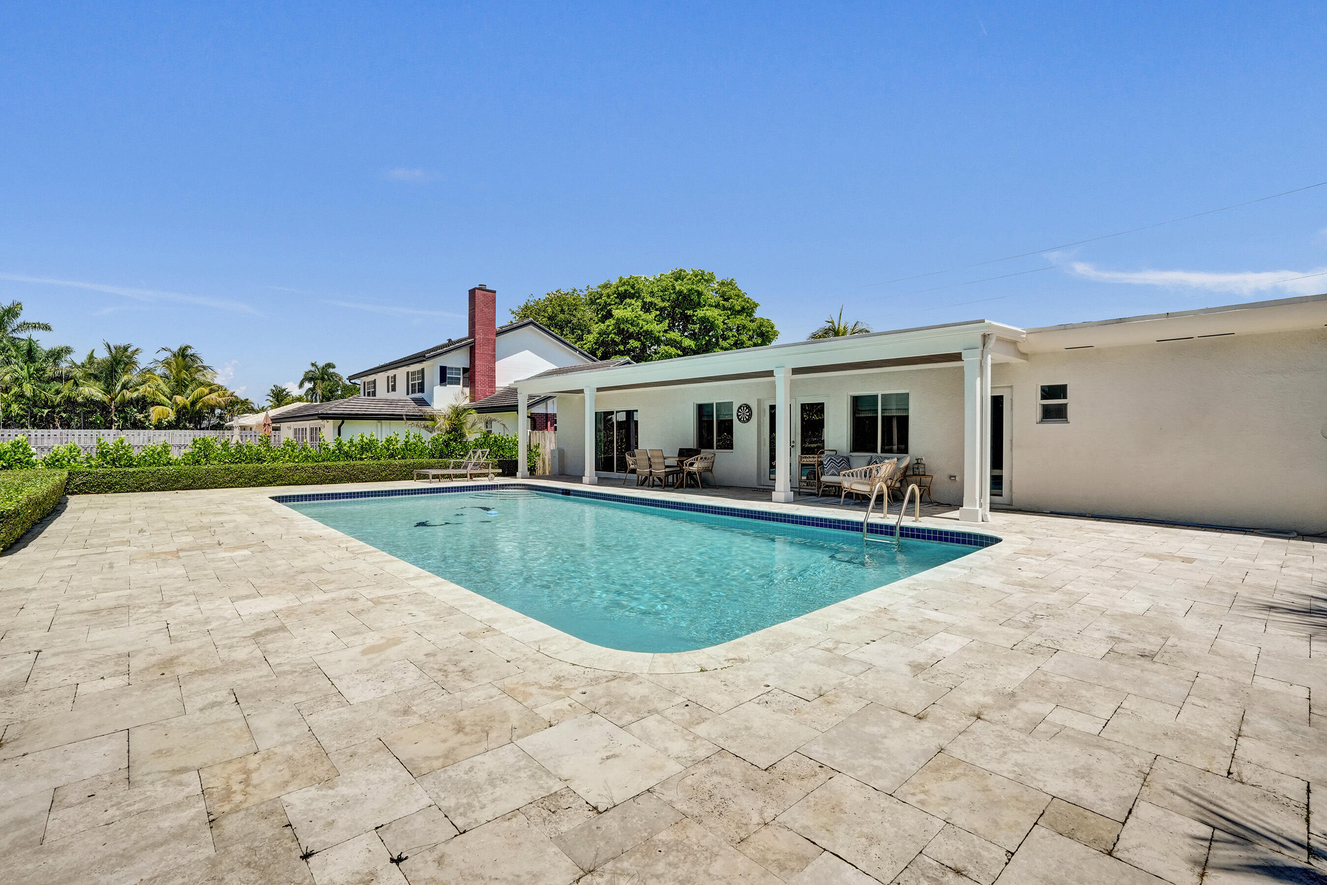 LAUDERDALE SURF & YACHT ESTATES - Residential Lease