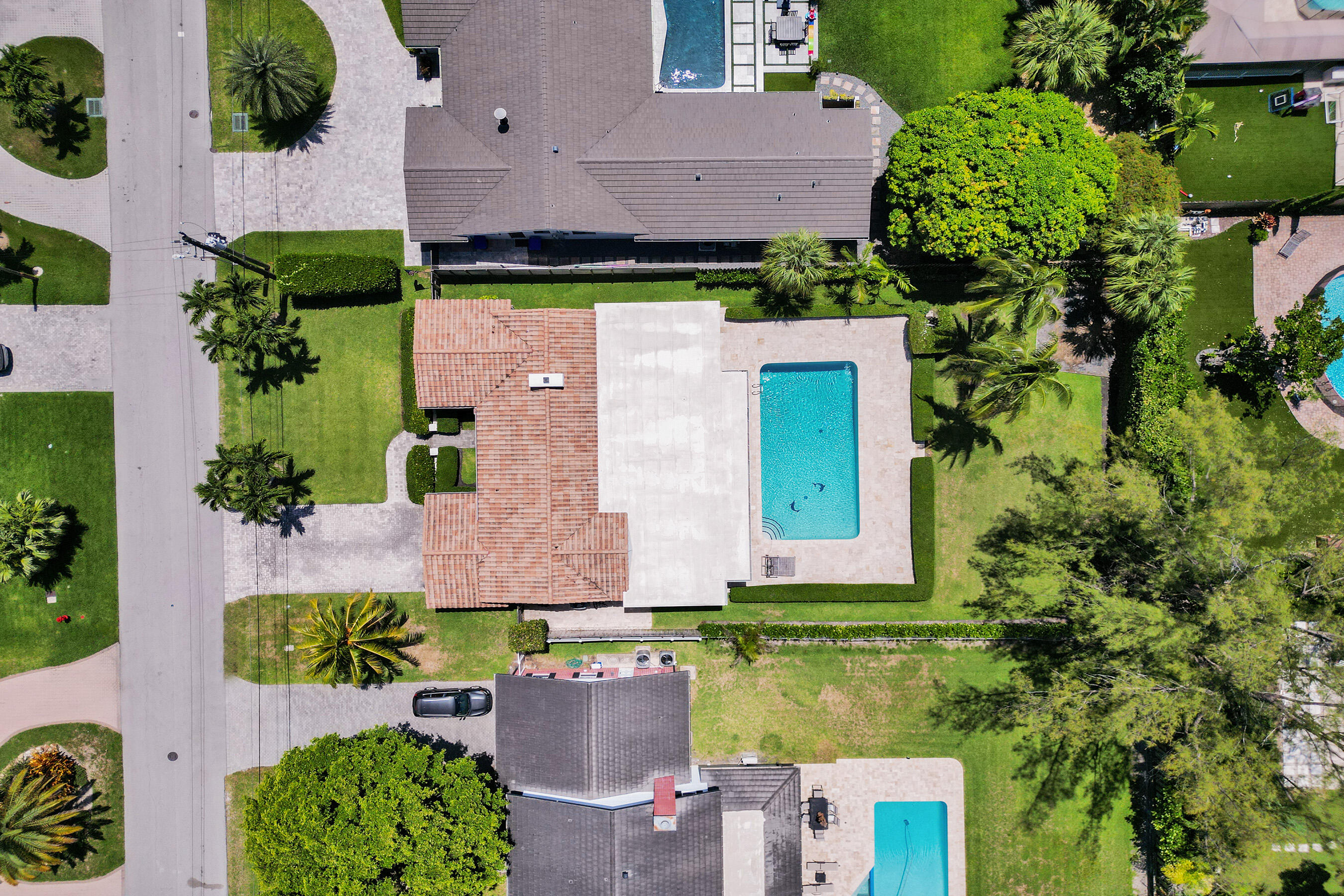 LAUDERDALE SURF & YACHT ESTATES - Residential Lease
