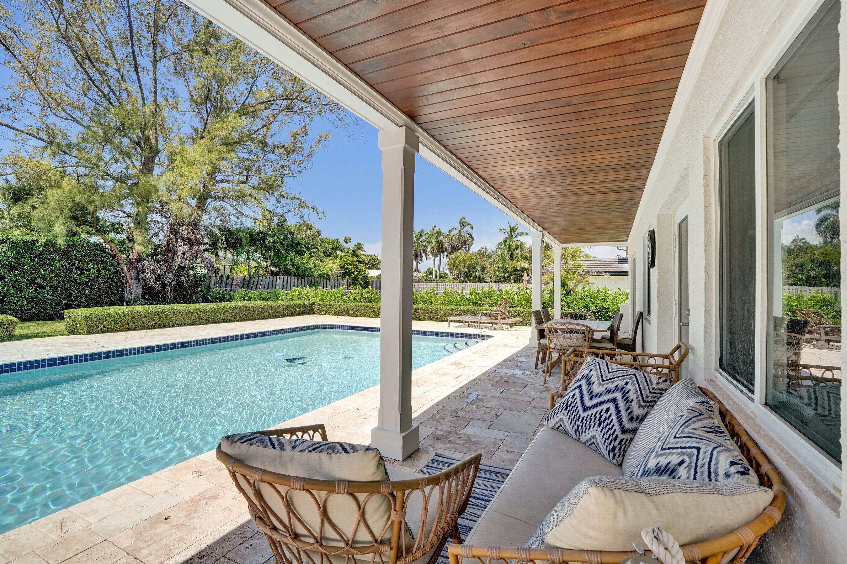 LAUDERDALE SURF & YACHT ESTATES - Residential Lease