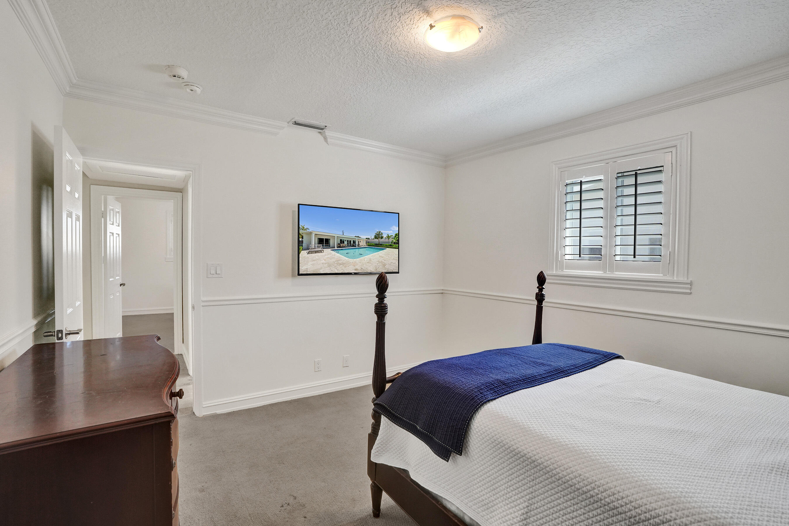 LAUDERDALE SURF & YACHT ESTATES - Residential Lease
