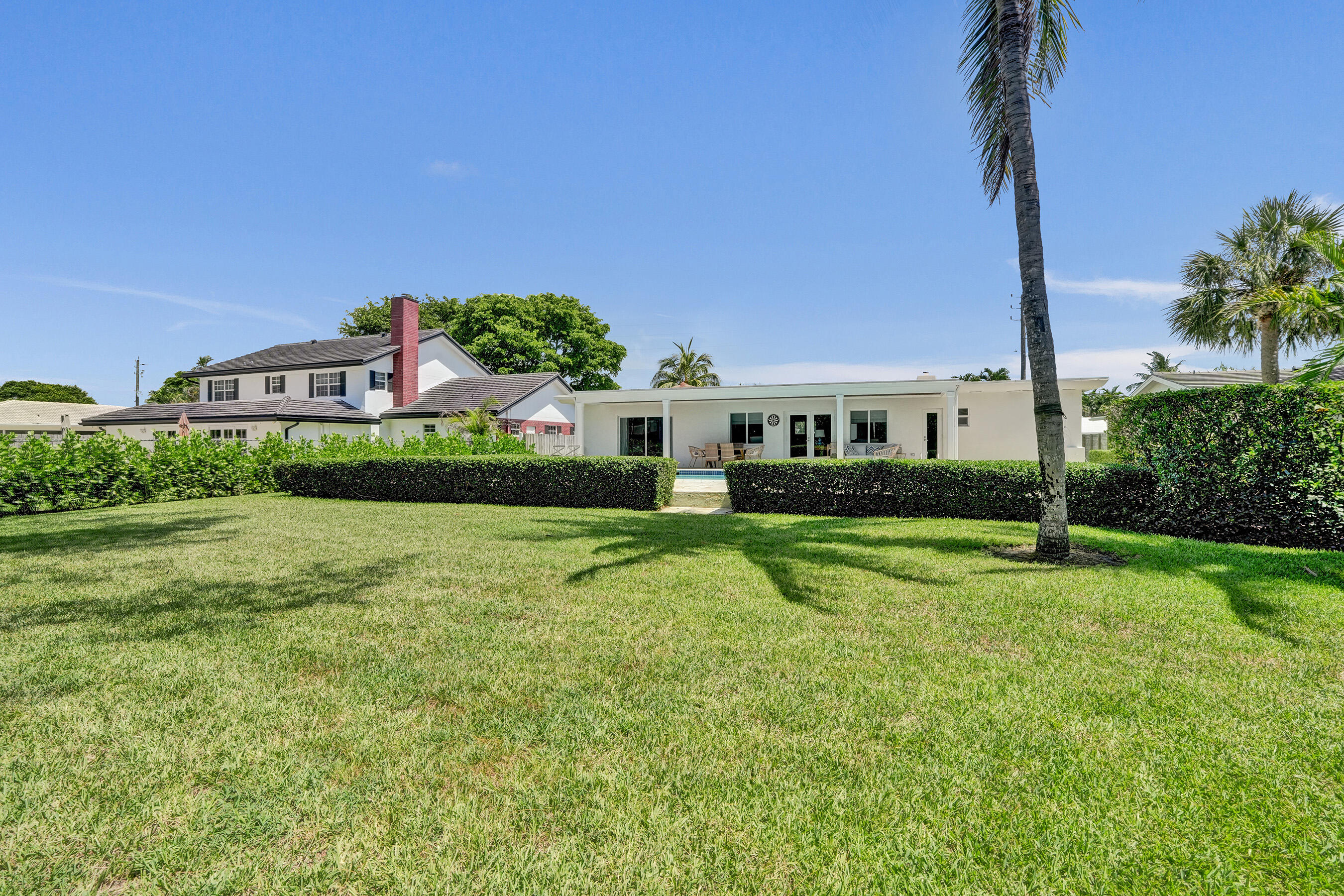 LAUDERDALE SURF & YACHT ESTATES - Residential Lease
